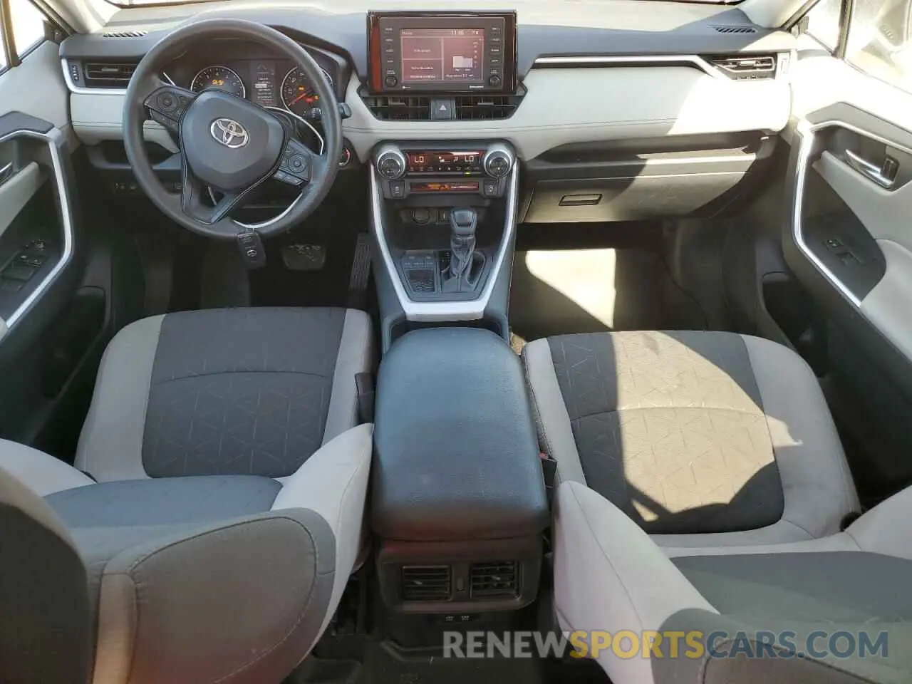 8 Фотография поврежденного автомобиля 2T3W1RFV9LC054221 TOYOTA RAV4 2020