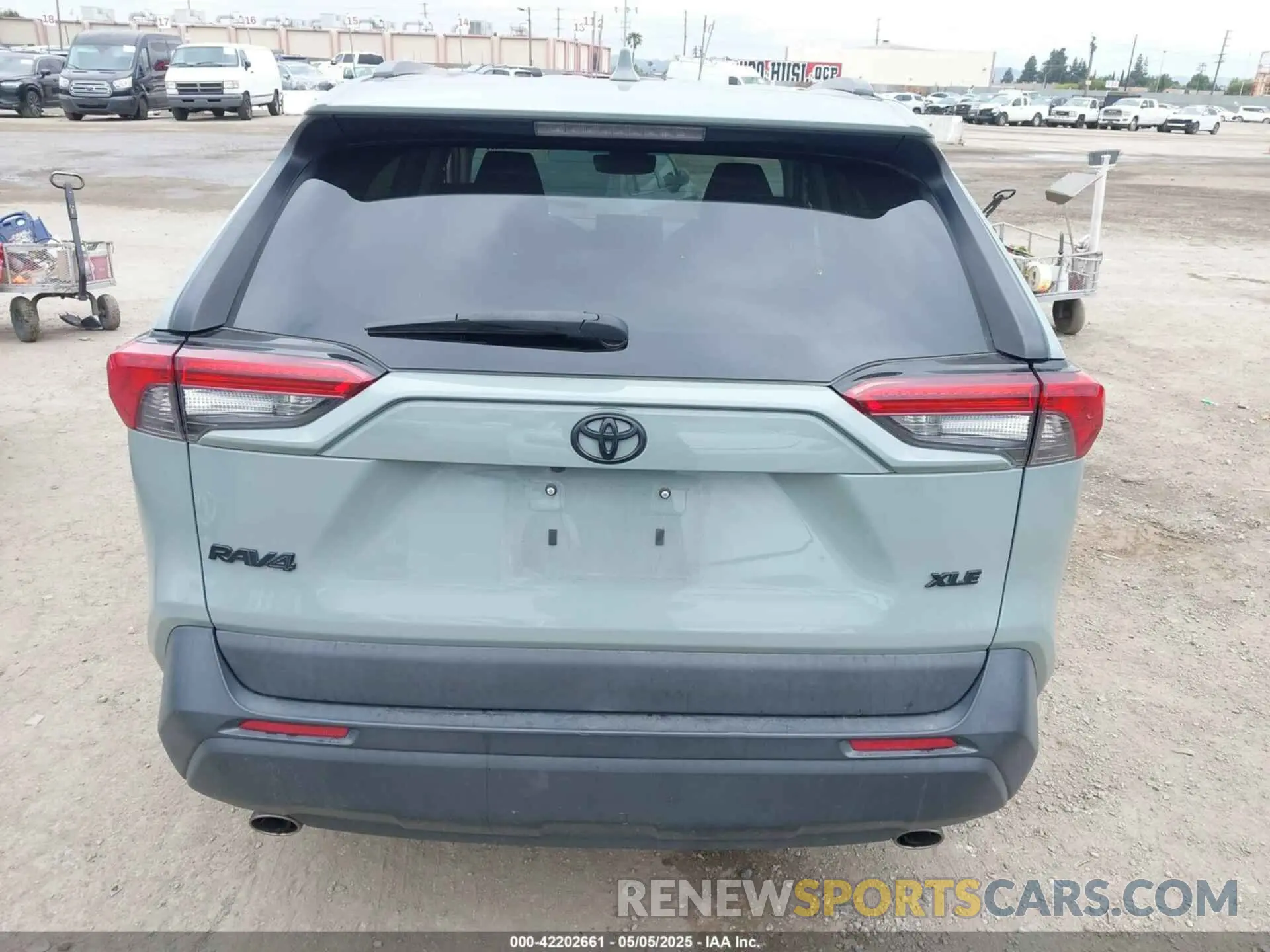 16 Фотография поврежденного автомобиля 2T3W1RFV9LW067906 TOYOTA RAV4 2020