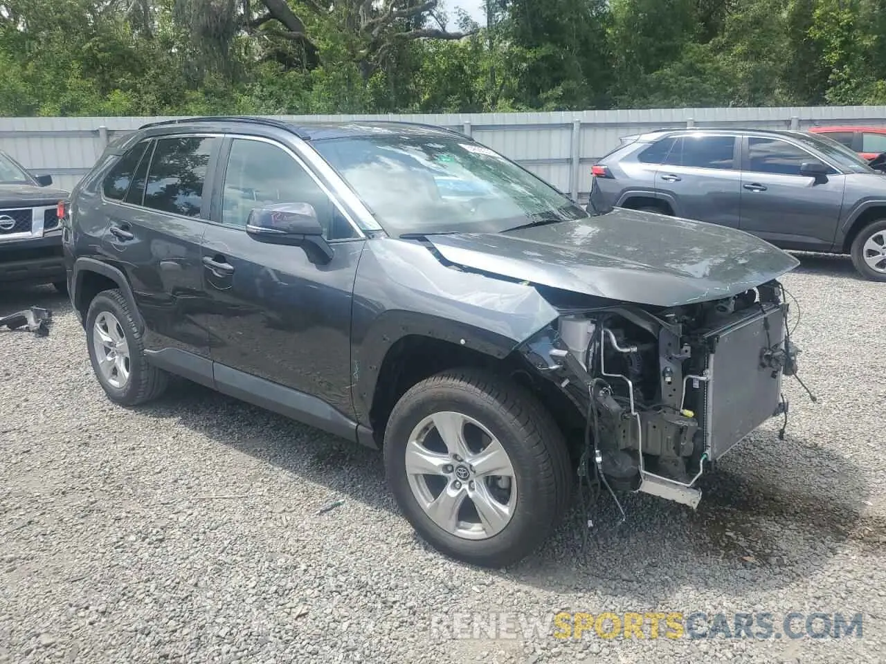 4 Photograph of a damaged car 2T3W1RFVXLC056706 TOYOTA RAV4 2020