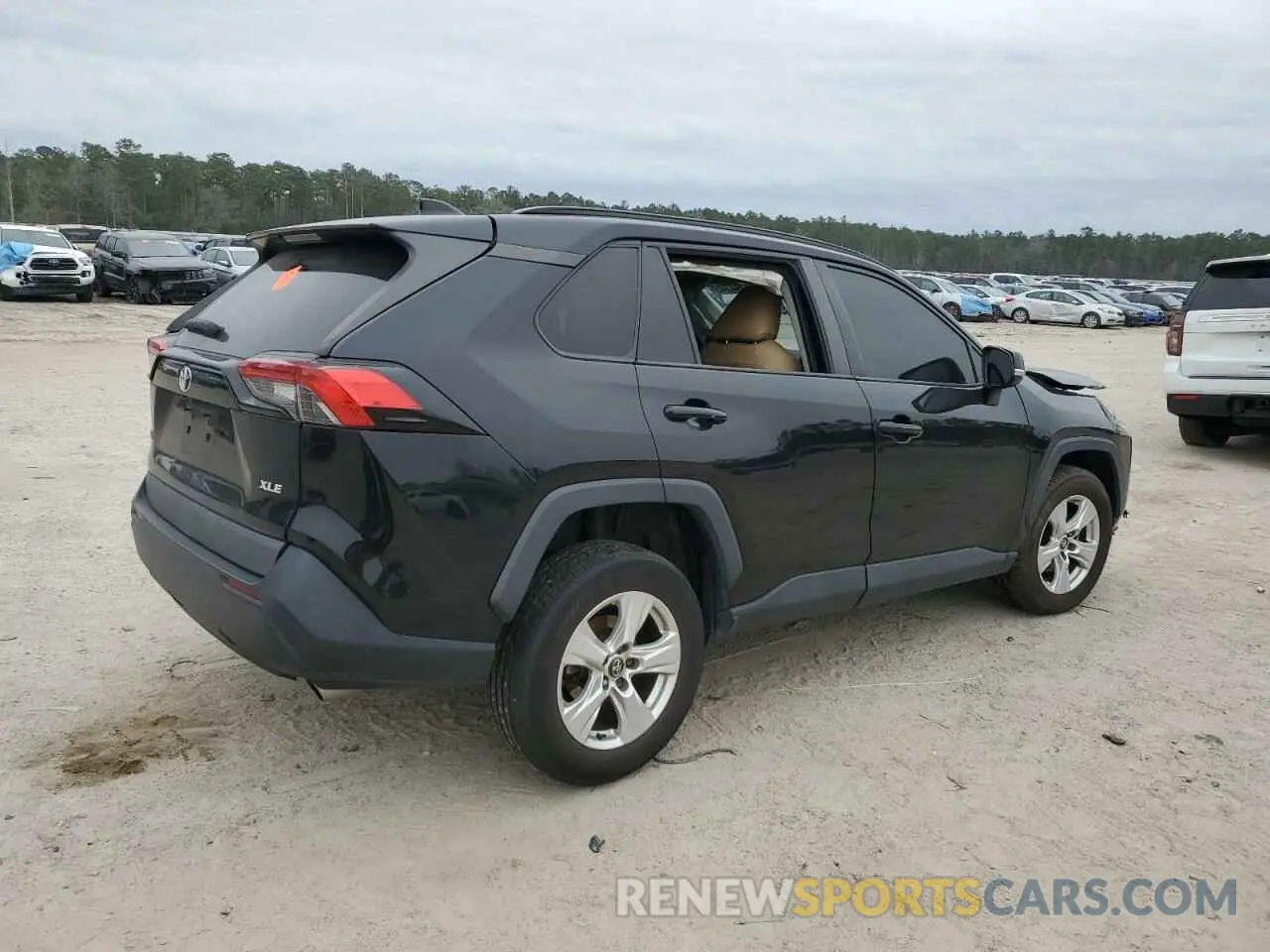 3 Фотография поврежденного автомобиля 2T3W1RFVXLC069553 TOYOTA RAV4 2020