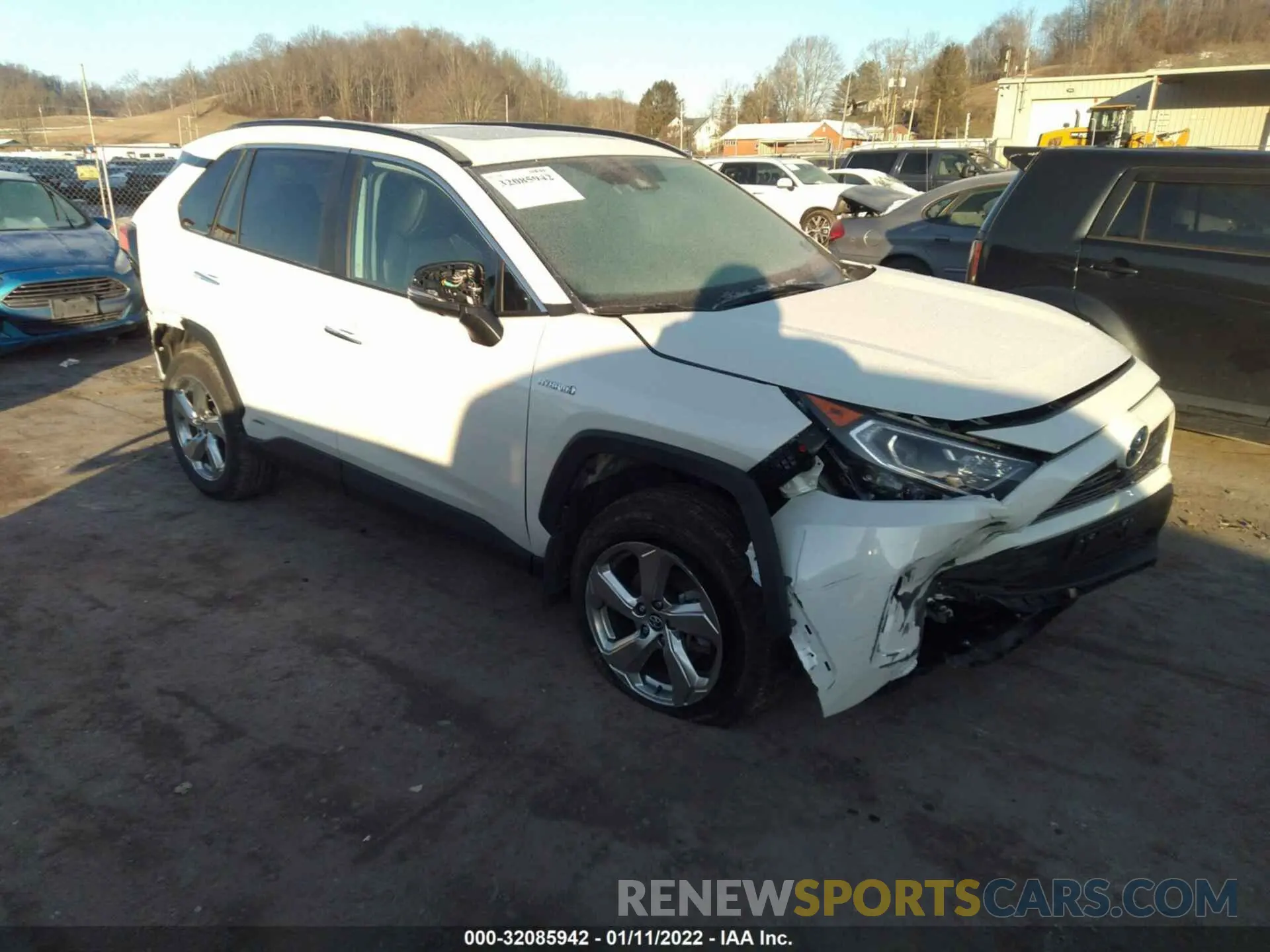 1 Photograph of a damaged car 4T3D6RFV7LU005185 TOYOTA RAV4 2020