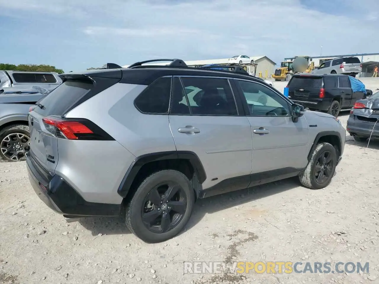 3 Photograph of a damaged car 4T3EWRFV2LU002148 TOYOTA RAV4 2020