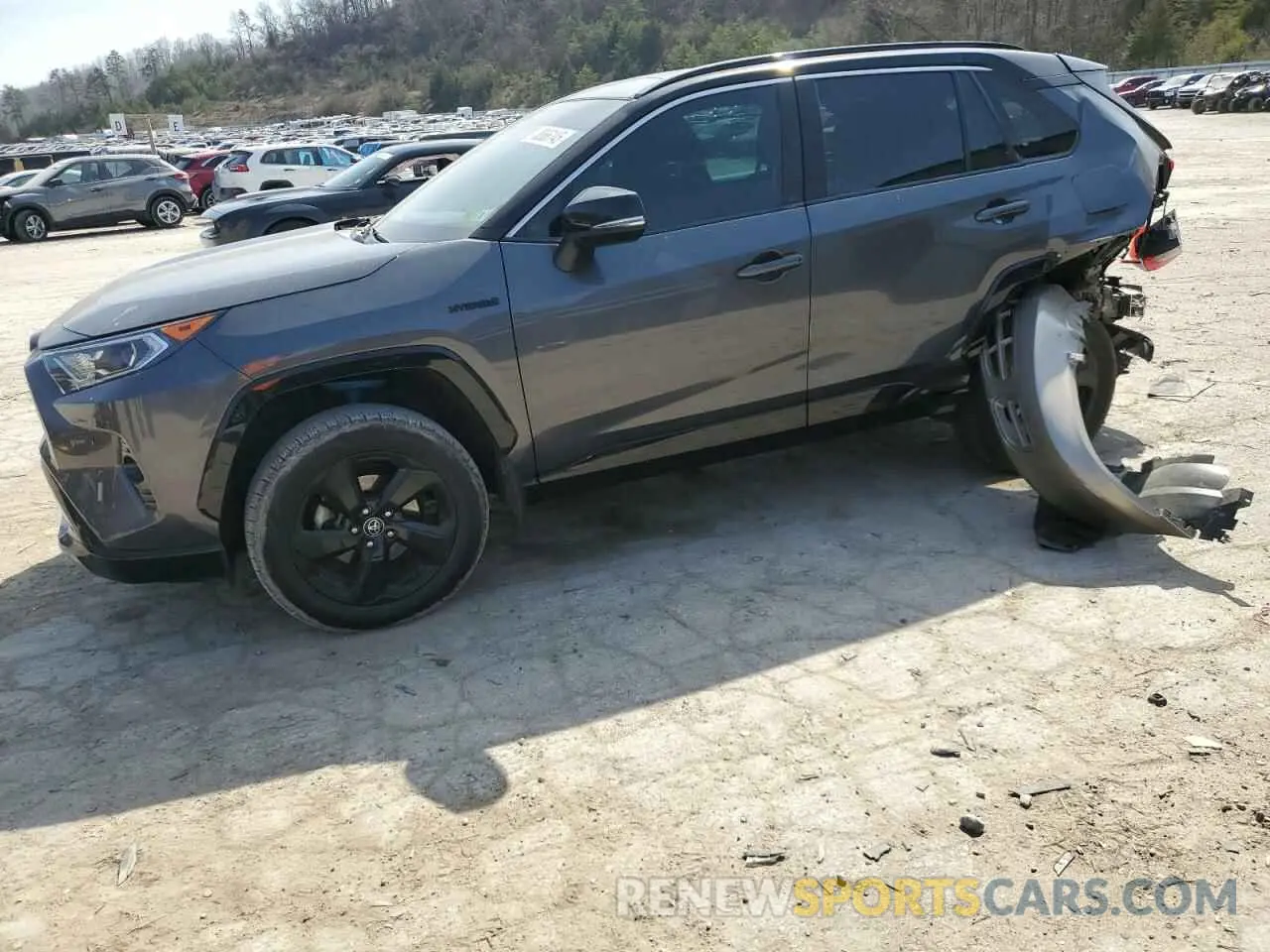 1 Photograph of a damaged car 4T3EWRFV4LU004466 TOYOTA RAV4 2020
