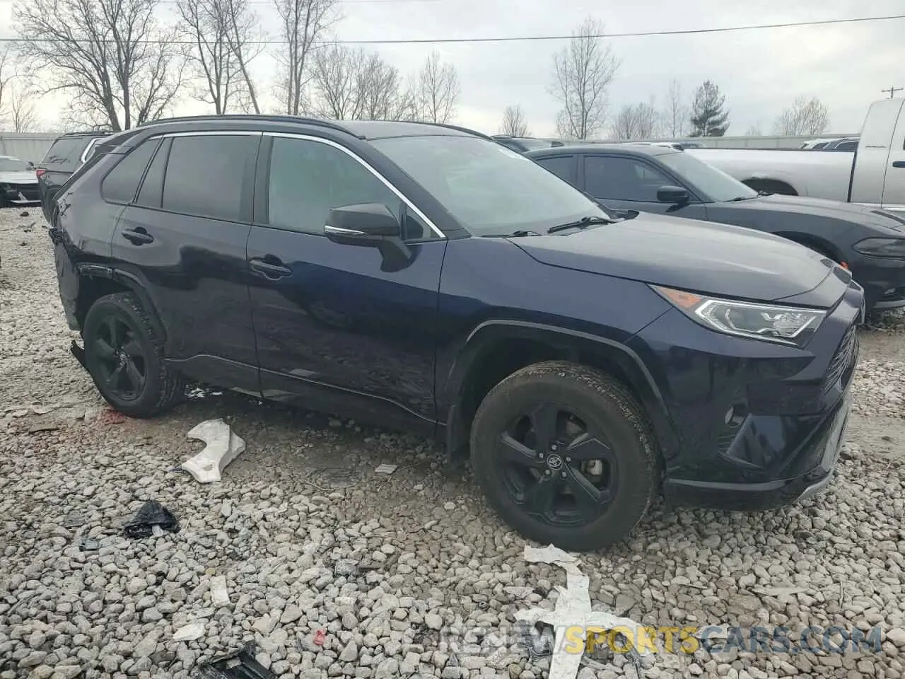 4 Фотография поврежденного автомобиля 4T3EWRFV7LU001433 TOYOTA RAV4 2020