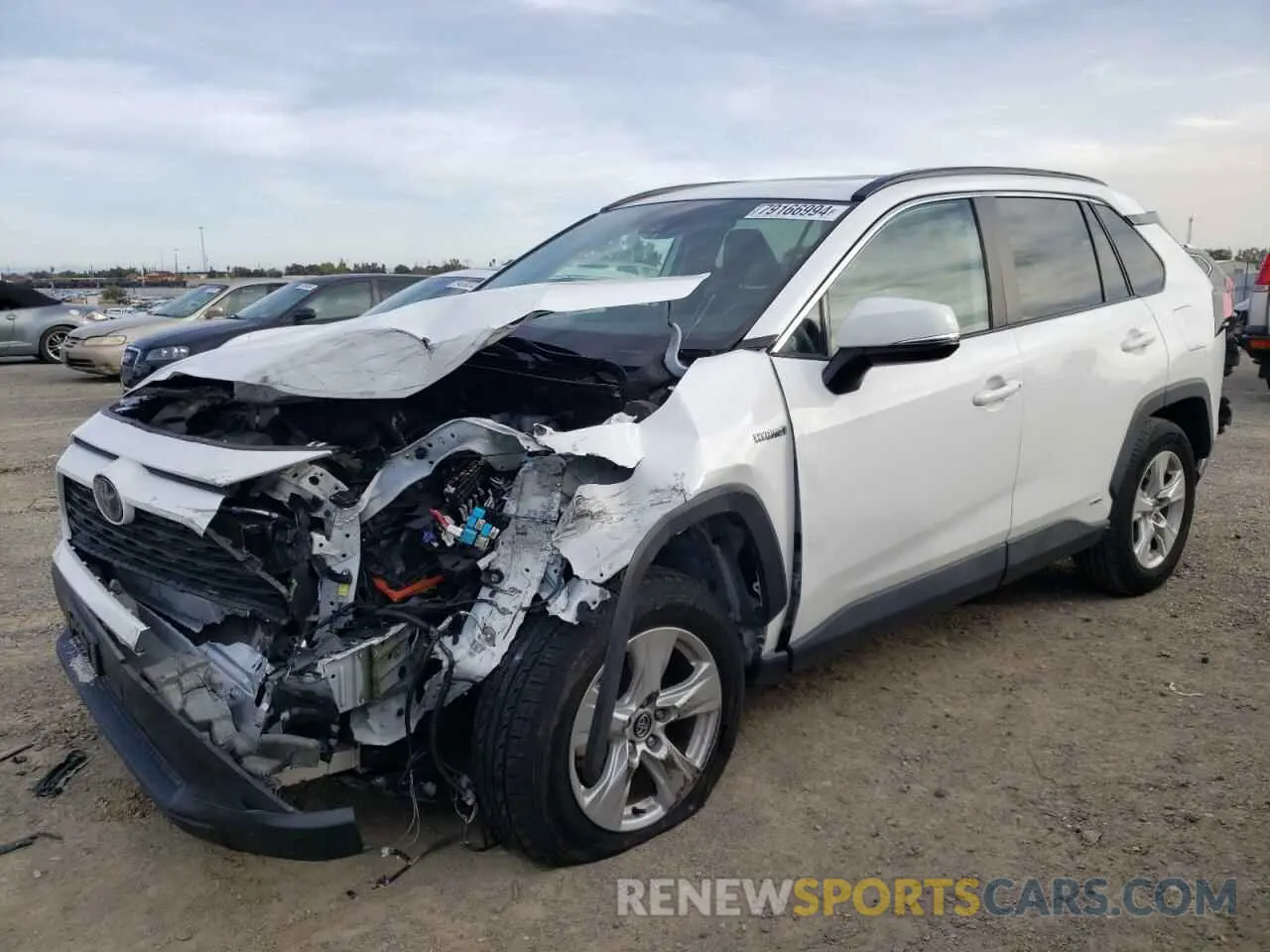 1 Photograph of a damaged car 4T3R6RFV5LU002615 TOYOTA RAV4 2020