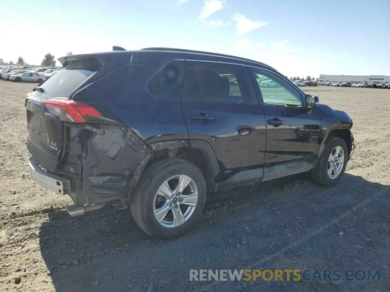 3 Фотография поврежденного автомобиля 4T3R6RFVXLU005199 TOYOTA RAV4 2020