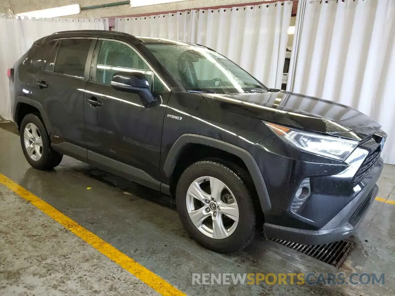 4 Фотография поврежденного автомобиля 4T3RWRFV5LU002968 TOYOTA RAV4 2020