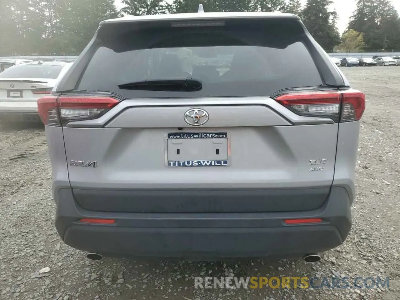 6 Photograph of a damaged car JTMA1RFV0LD528918 TOYOTA RAV4 2020