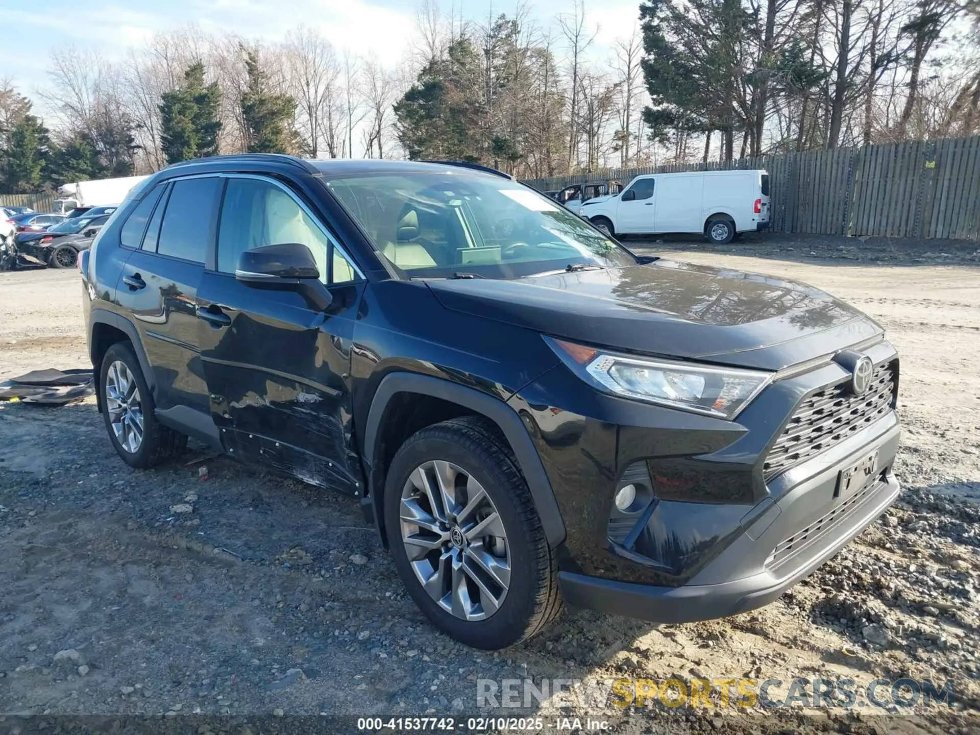 1 Photograph of a damaged car JTMA1RFV1LJ027344 TOYOTA RAV4 2020
