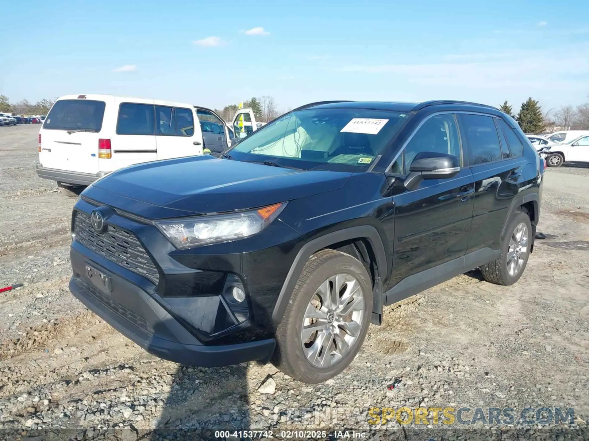 2 Photograph of a damaged car JTMA1RFV1LJ027344 TOYOTA RAV4 2020
