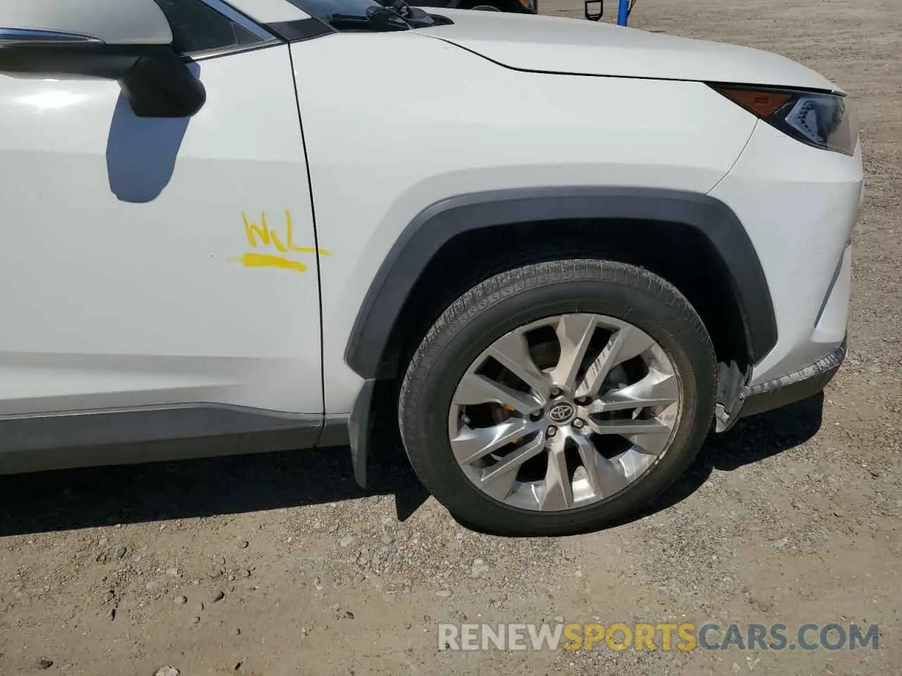 13 Photograph of a damaged car JTMA1RFV2LD064711 TOYOTA RAV4 2020