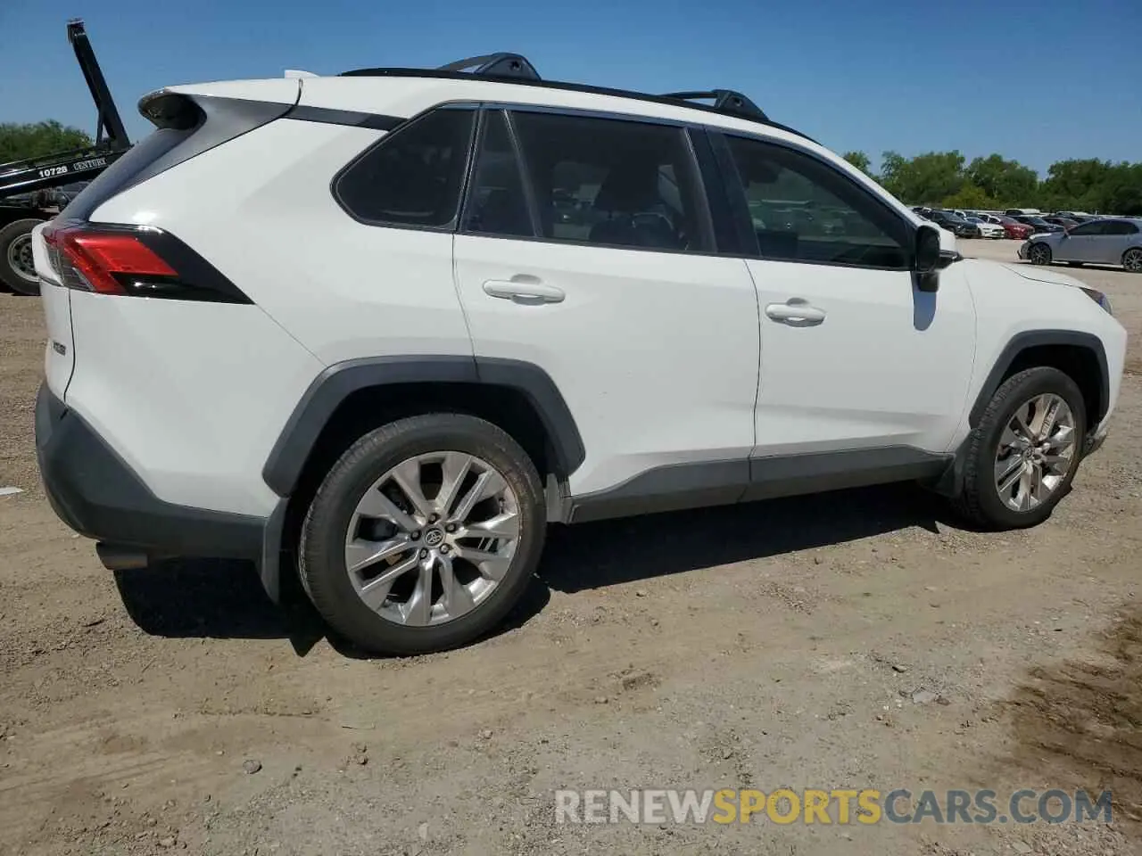 3 Photograph of a damaged car JTMA1RFV2LD064711 TOYOTA RAV4 2020