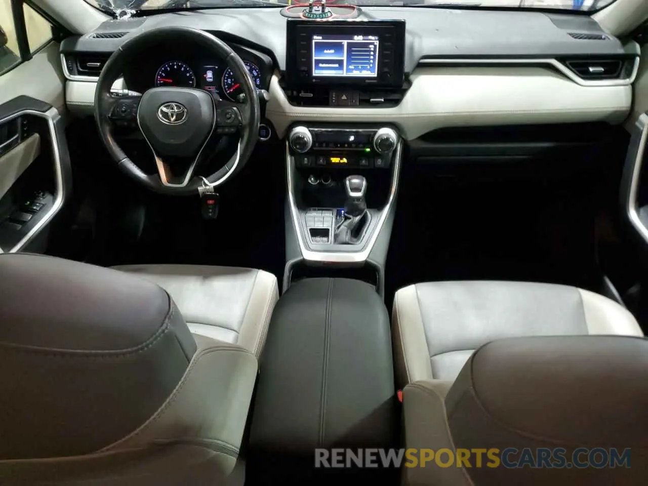 8 Фотография поврежденного автомобиля JTMA1RFV4LJ036488 TOYOTA RAV4 2020