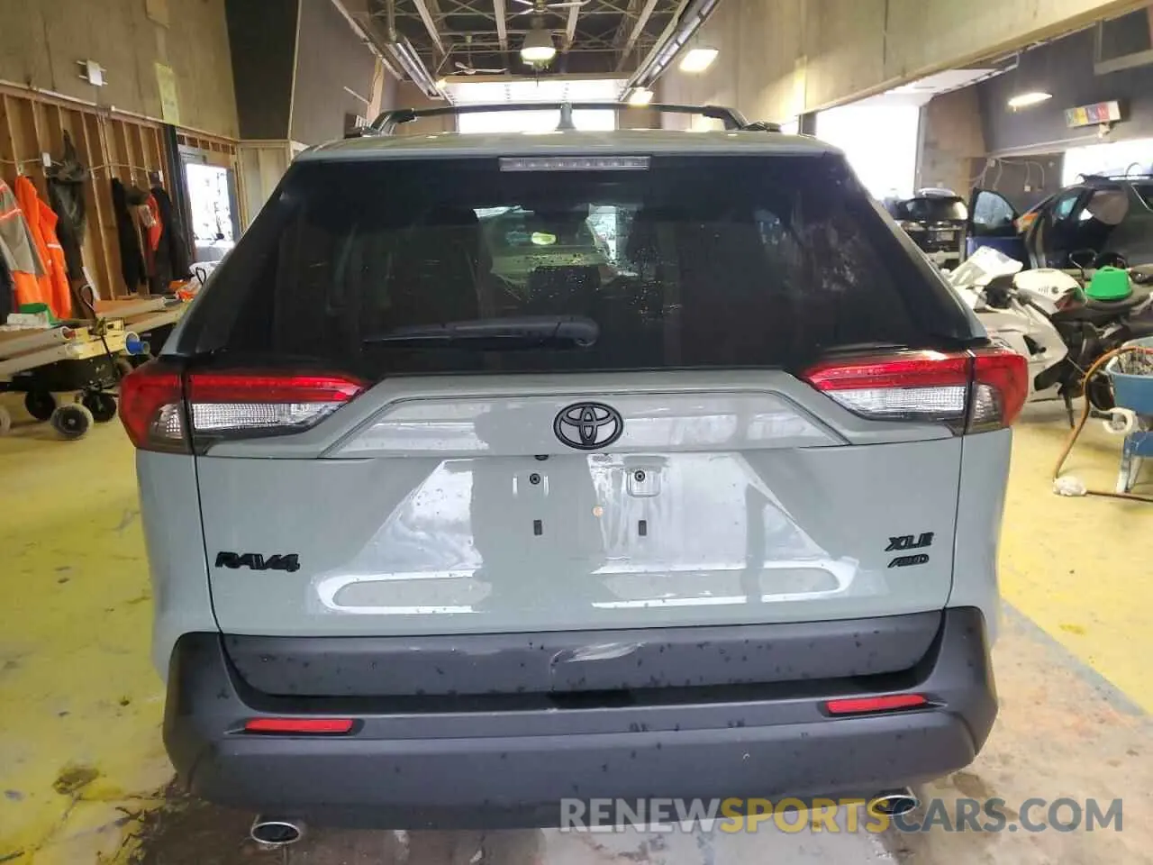 6 Photograph of a damaged car JTMA1RFV8LD528004 TOYOTA RAV4 2020