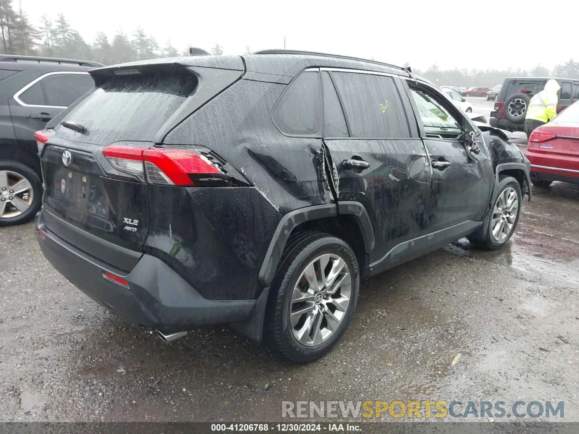4 Фотография поврежденного автомобиля JTMA1RFV8LJ032198 TOYOTA RAV4 2020