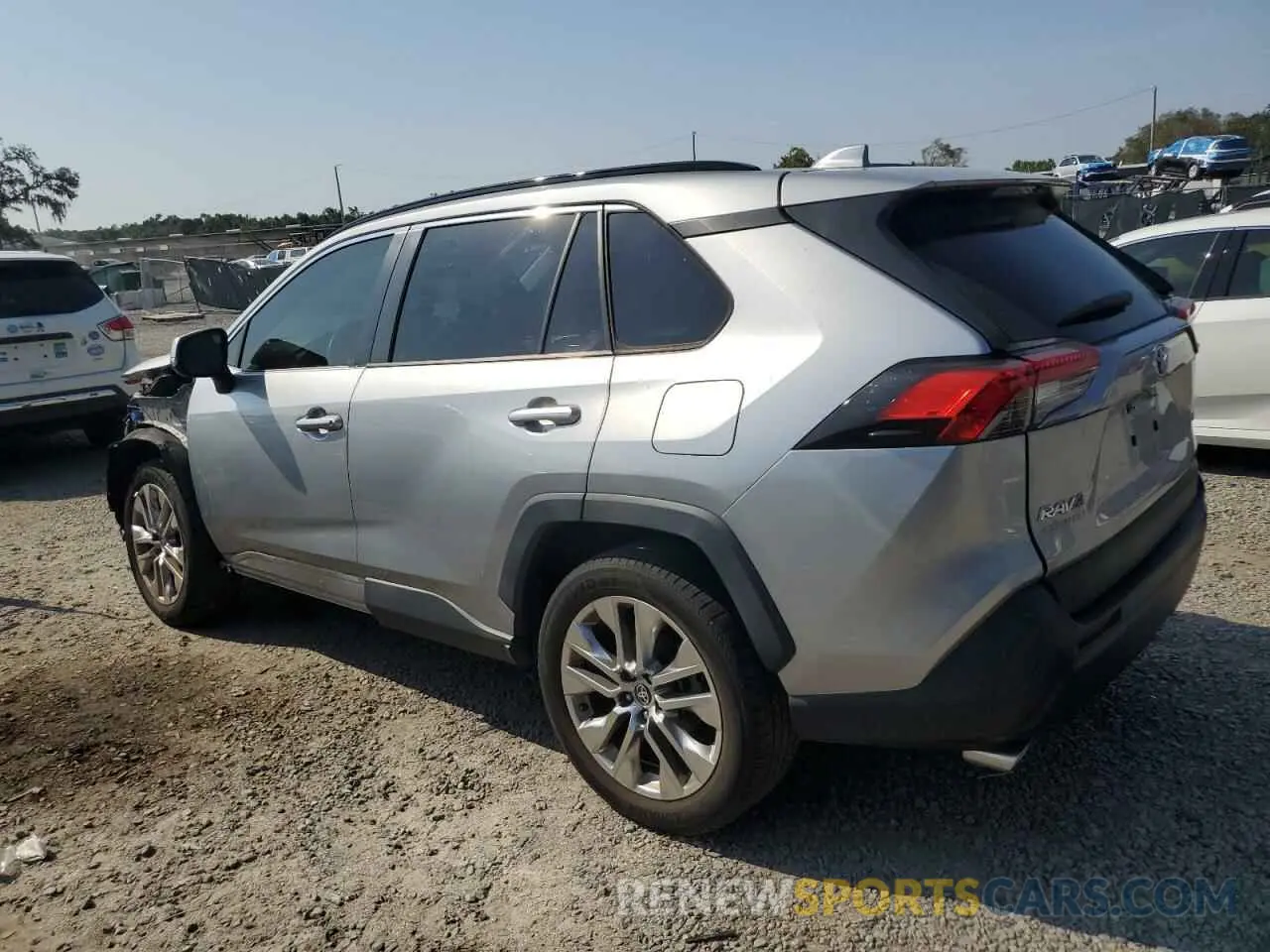 2 Фотография поврежденного автомобиля JTMC1RFV4LJ021112 TOYOTA RAV4 2020