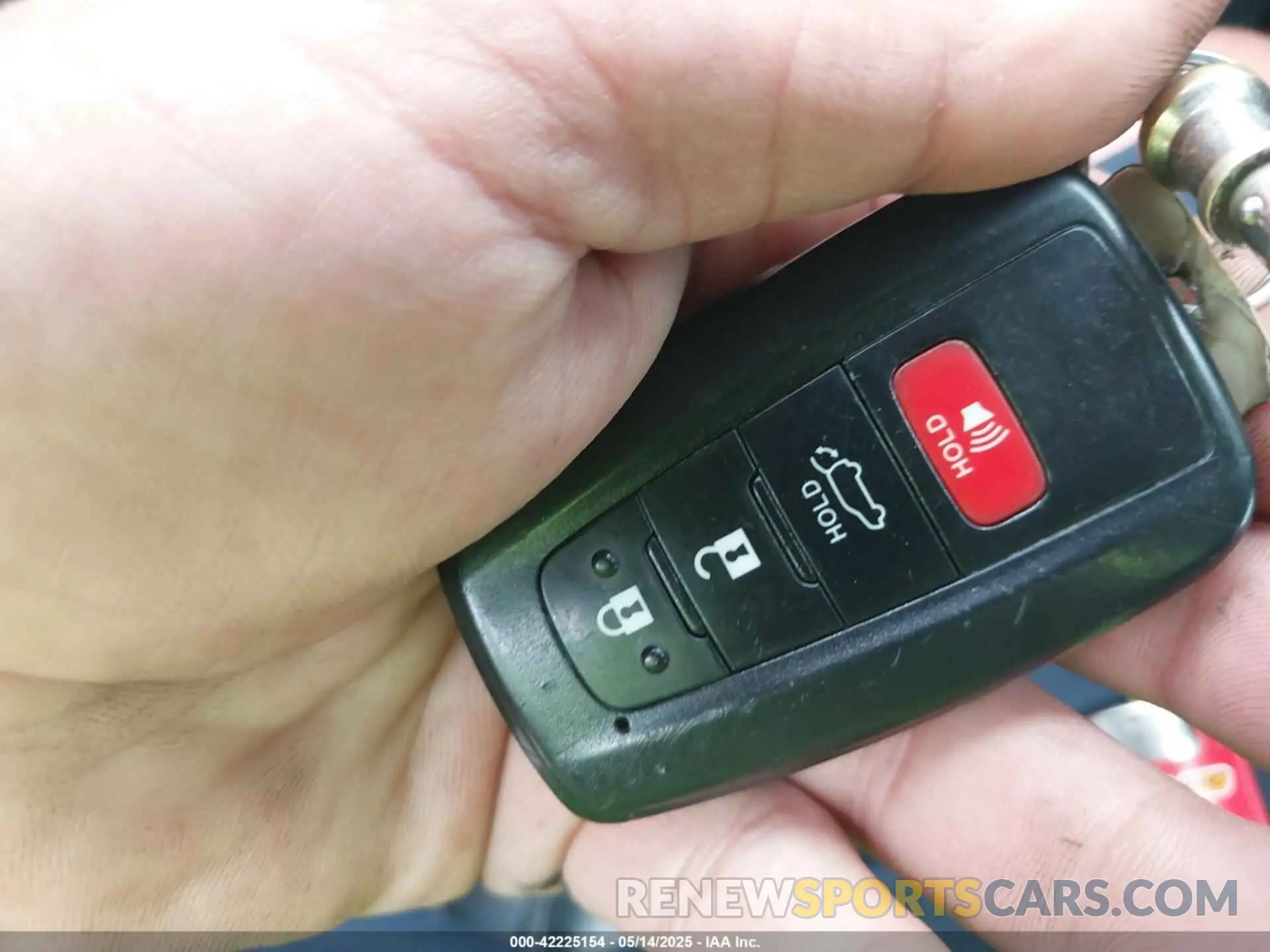 11 Фотография поврежденного автомобиля JTMC1RFV5LD046163 TOYOTA RAV4 2020