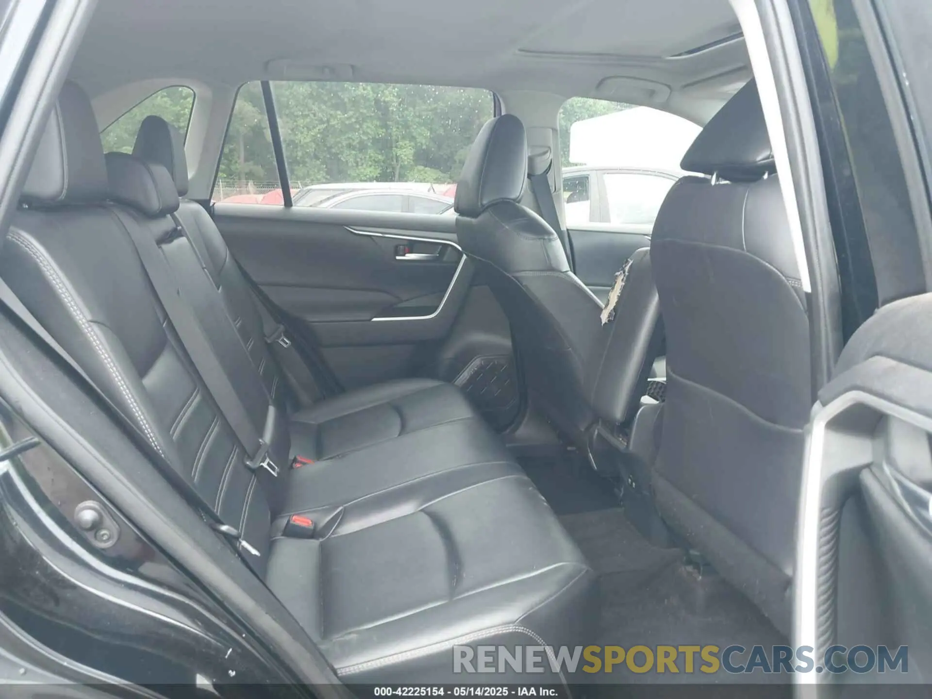 8 Фотография поврежденного автомобиля JTMC1RFV5LD046163 TOYOTA RAV4 2020