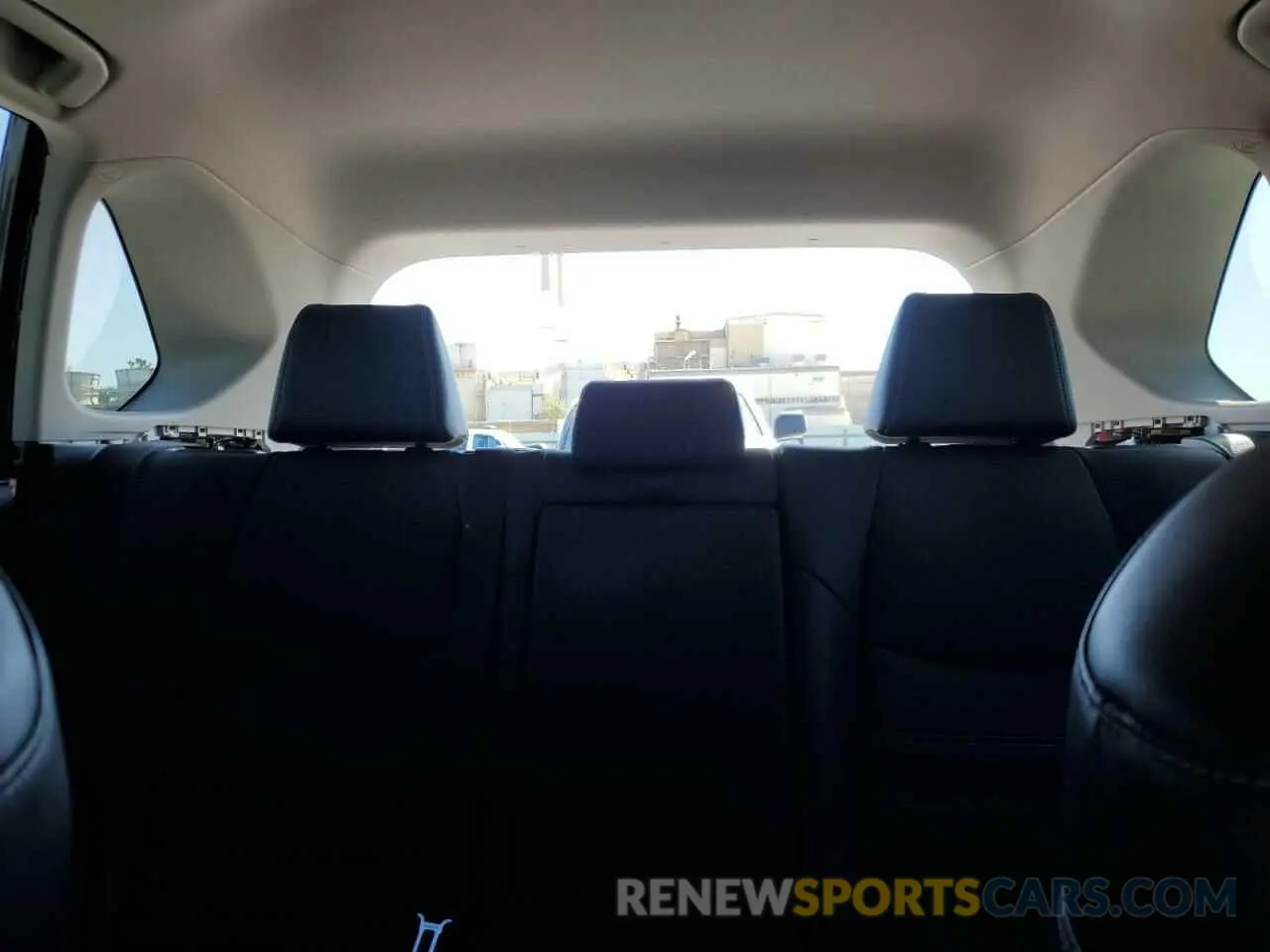 10 Фотография поврежденного автомобиля JTMC1RFV6LD050481 TOYOTA RAV4 2020