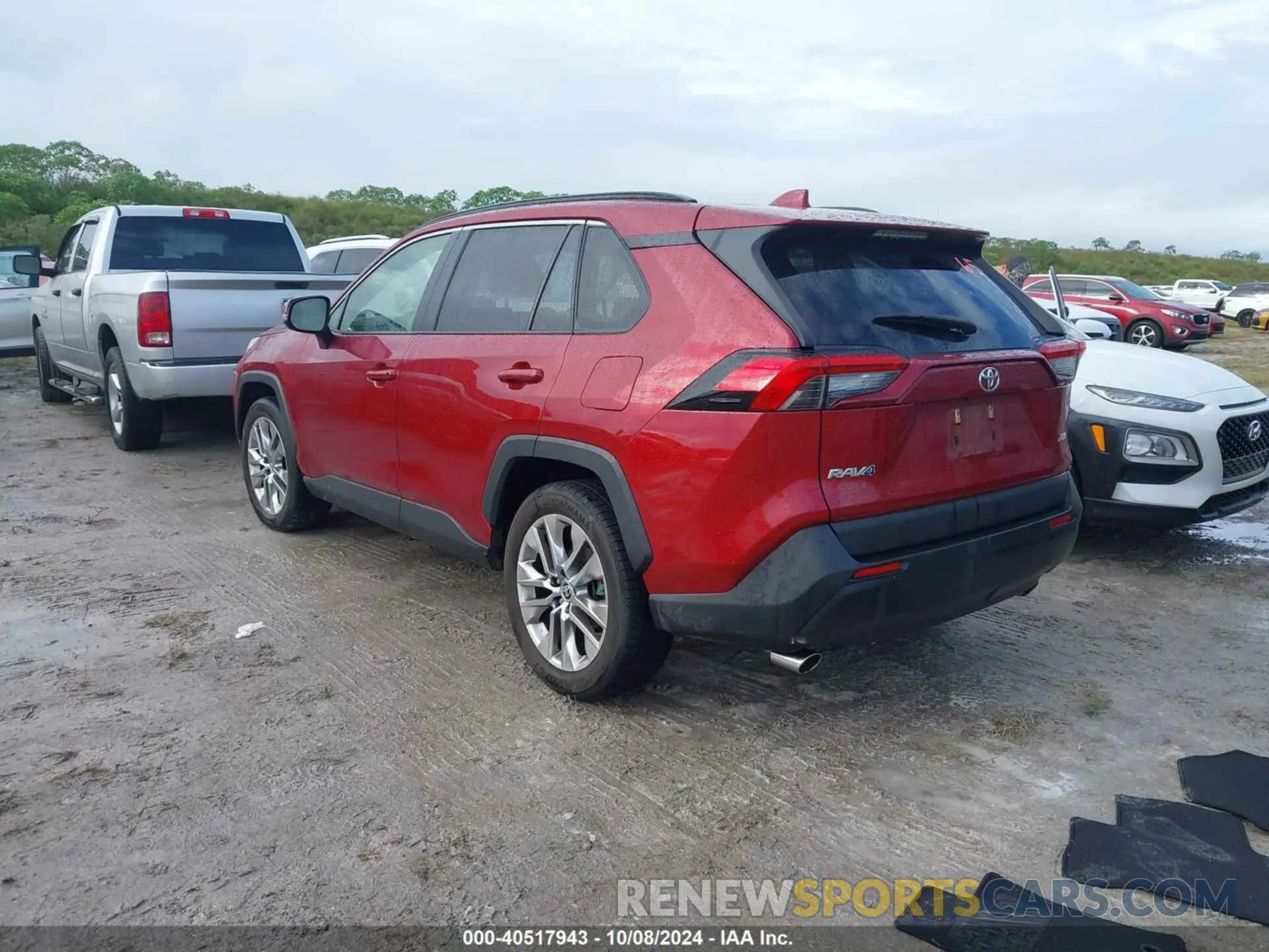 3 Photograph of a damaged car JTMC1RFV6LJ017224 TOYOTA RAV4 2020