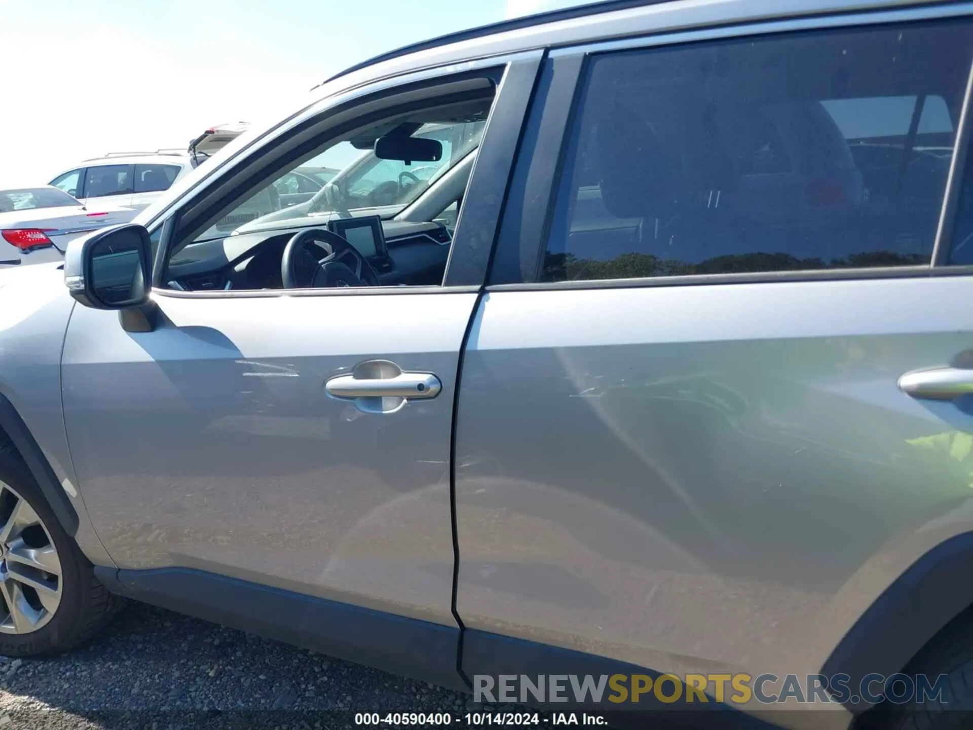 15 Photograph of a damaged car JTMC1RFV7LD517603 TOYOTA RAV4 2020