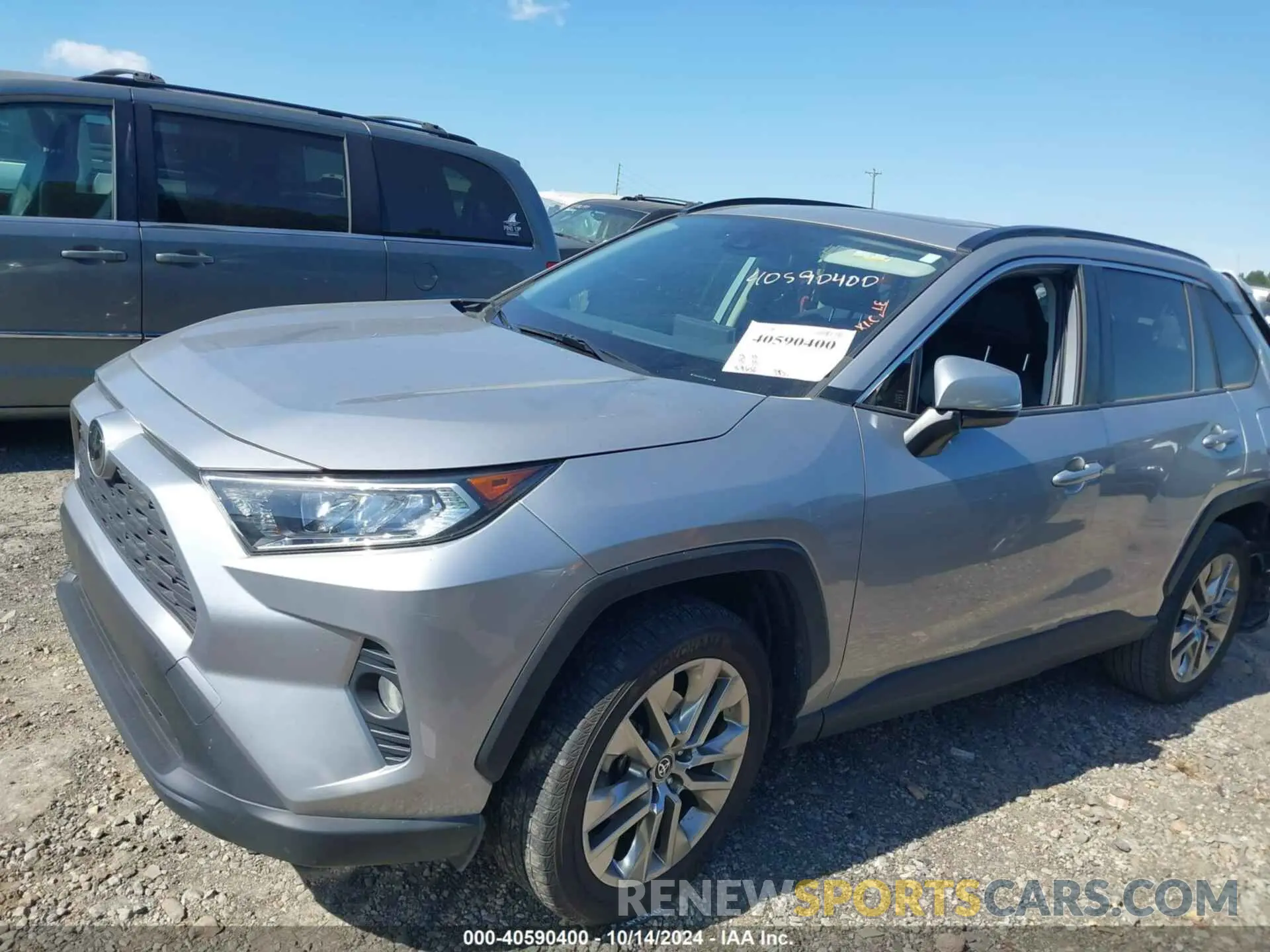 2 Photograph of a damaged car JTMC1RFV7LD517603 TOYOTA RAV4 2020
