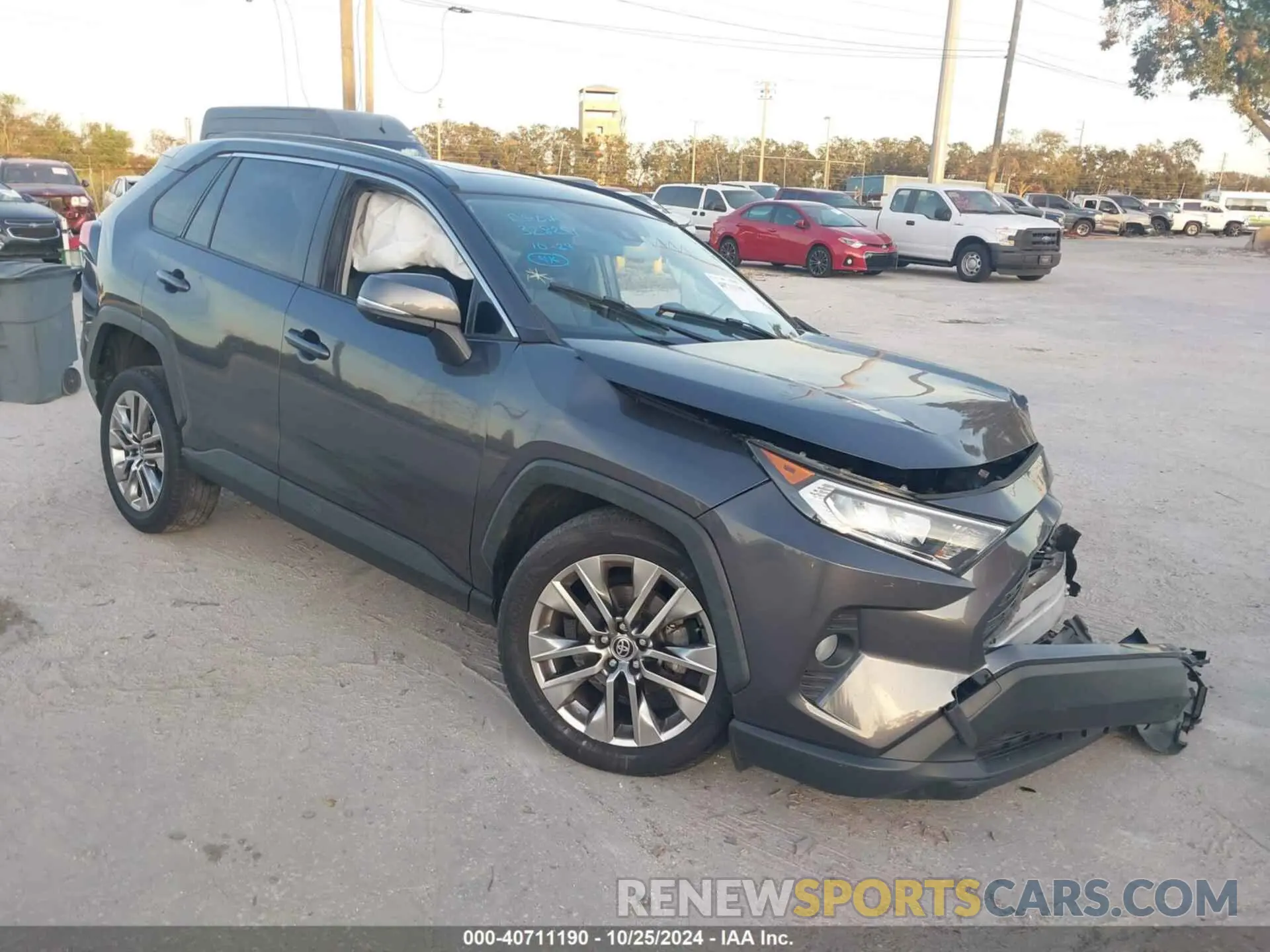 1 Фотография поврежденного автомобиля JTMC1RFV7LJ019063 TOYOTA RAV4 2020