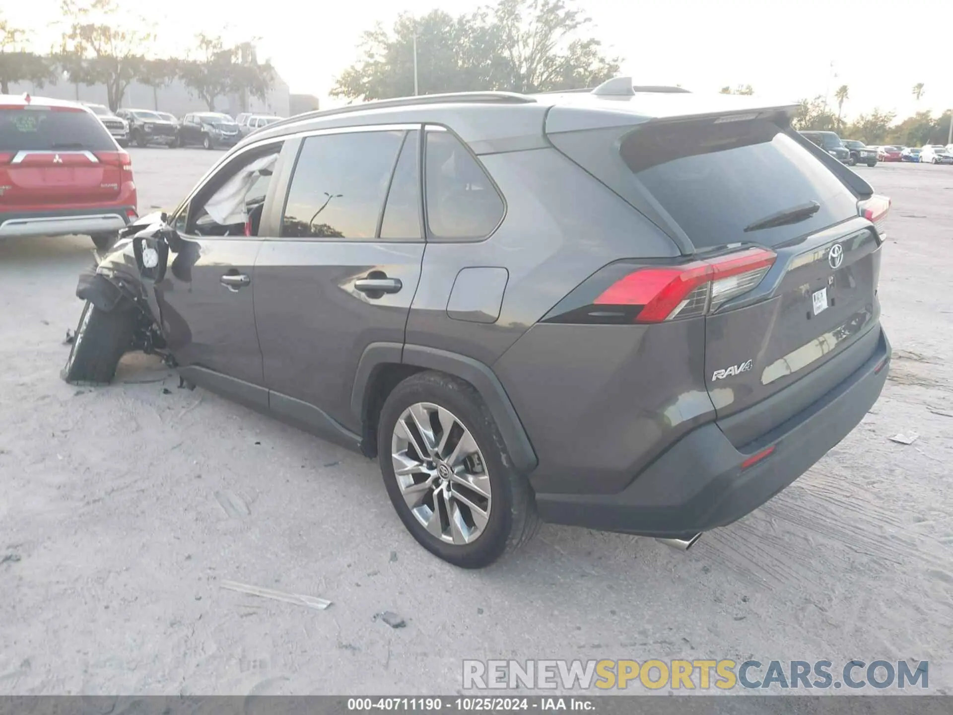 3 Фотография поврежденного автомобиля JTMC1RFV7LJ019063 TOYOTA RAV4 2020