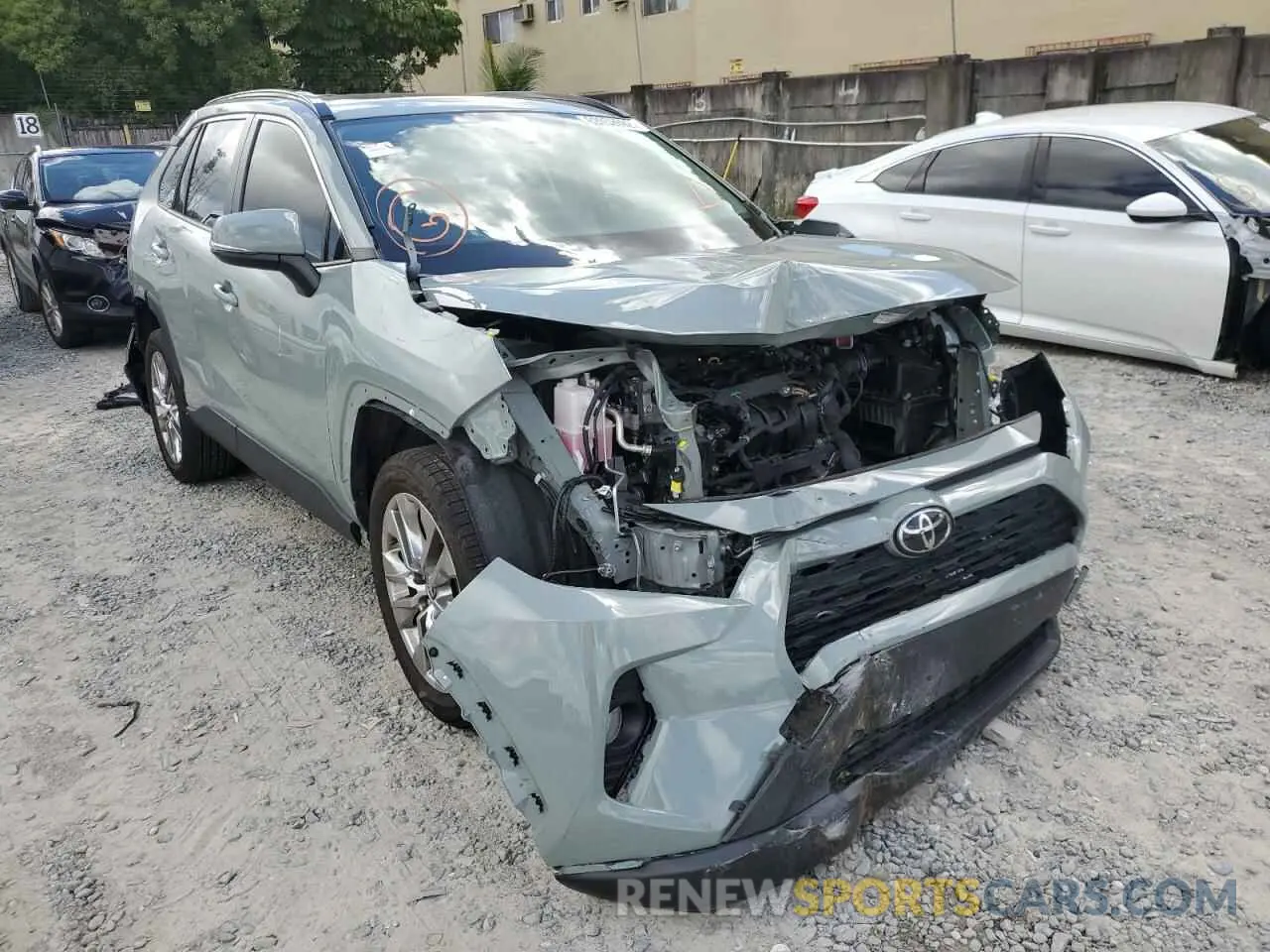 1 Фотография поврежденного автомобиля JTMC1RFV9LD056470 TOYOTA RAV4 2020