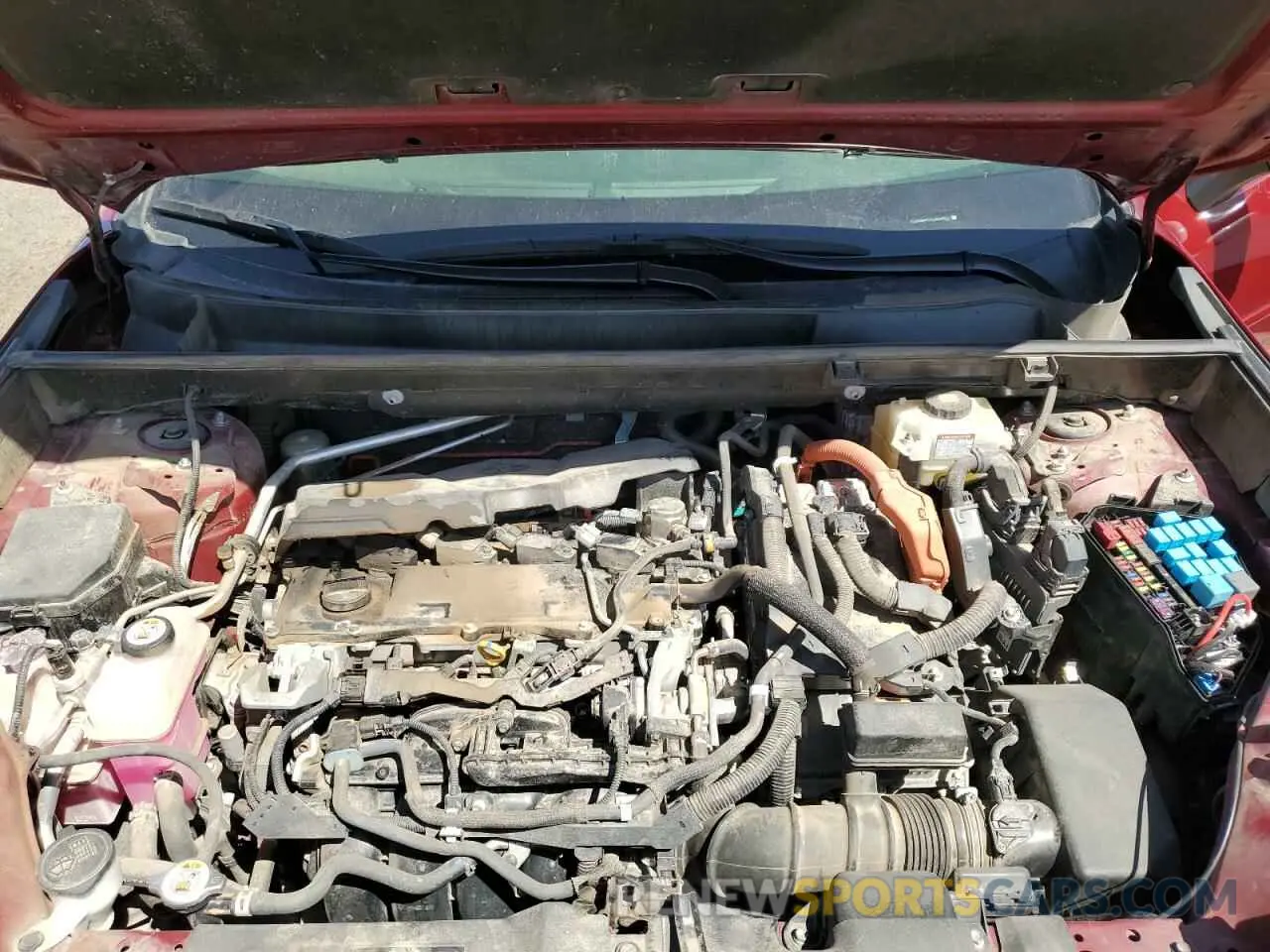 12 Photograph of a damaged car JTMD6RFV1LD002411 TOYOTA RAV4 2020