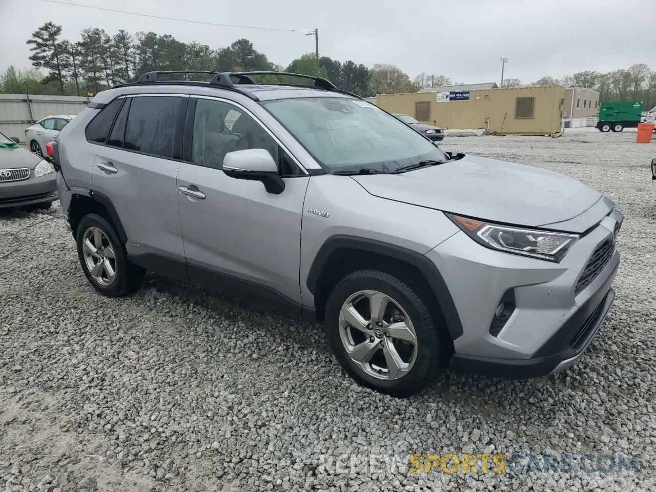 4 Photograph of a damaged car JTMD6RFVXLD003556 TOYOTA RAV4 2020