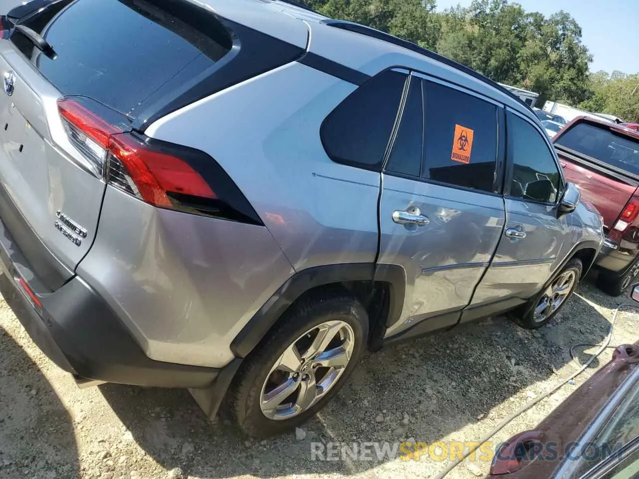 3 Photograph of a damaged car JTMDWRFV0LJ046286 TOYOTA RAV4 2020