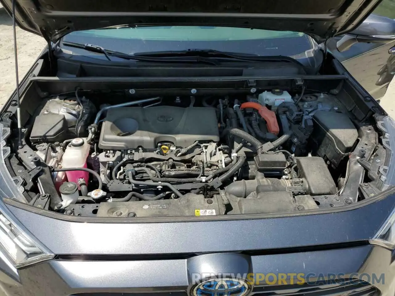 12 Photograph of a damaged car JTMDWRFV1LD525864 TOYOTA RAV4 2020