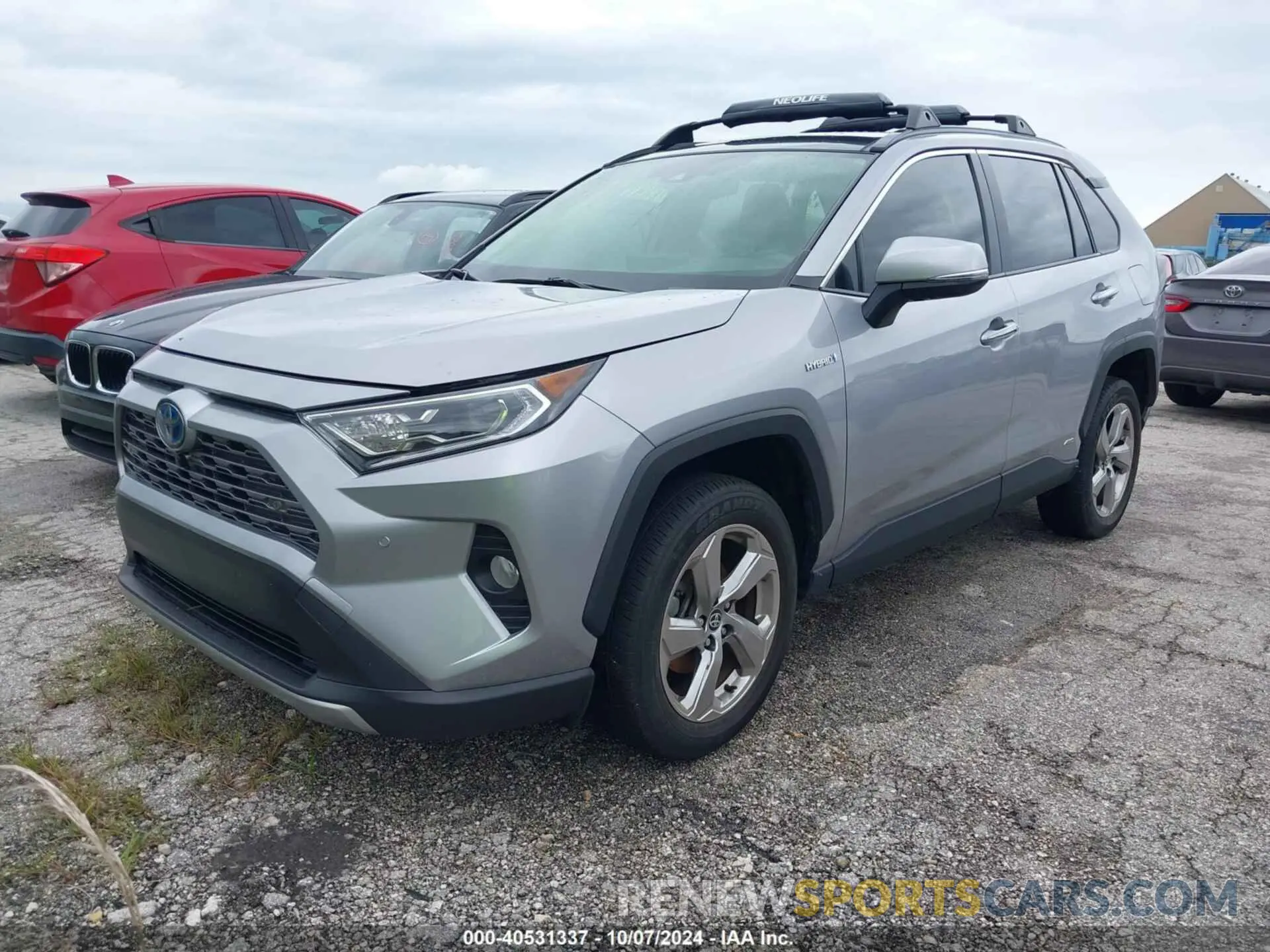 2 Photograph of a damaged car JTMDWRFV4LD550905 TOYOTA RAV4 2020
