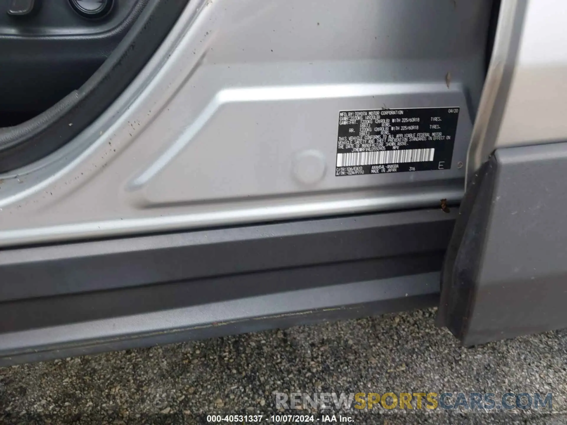 9 Photograph of a damaged car JTMDWRFV4LD550905 TOYOTA RAV4 2020
