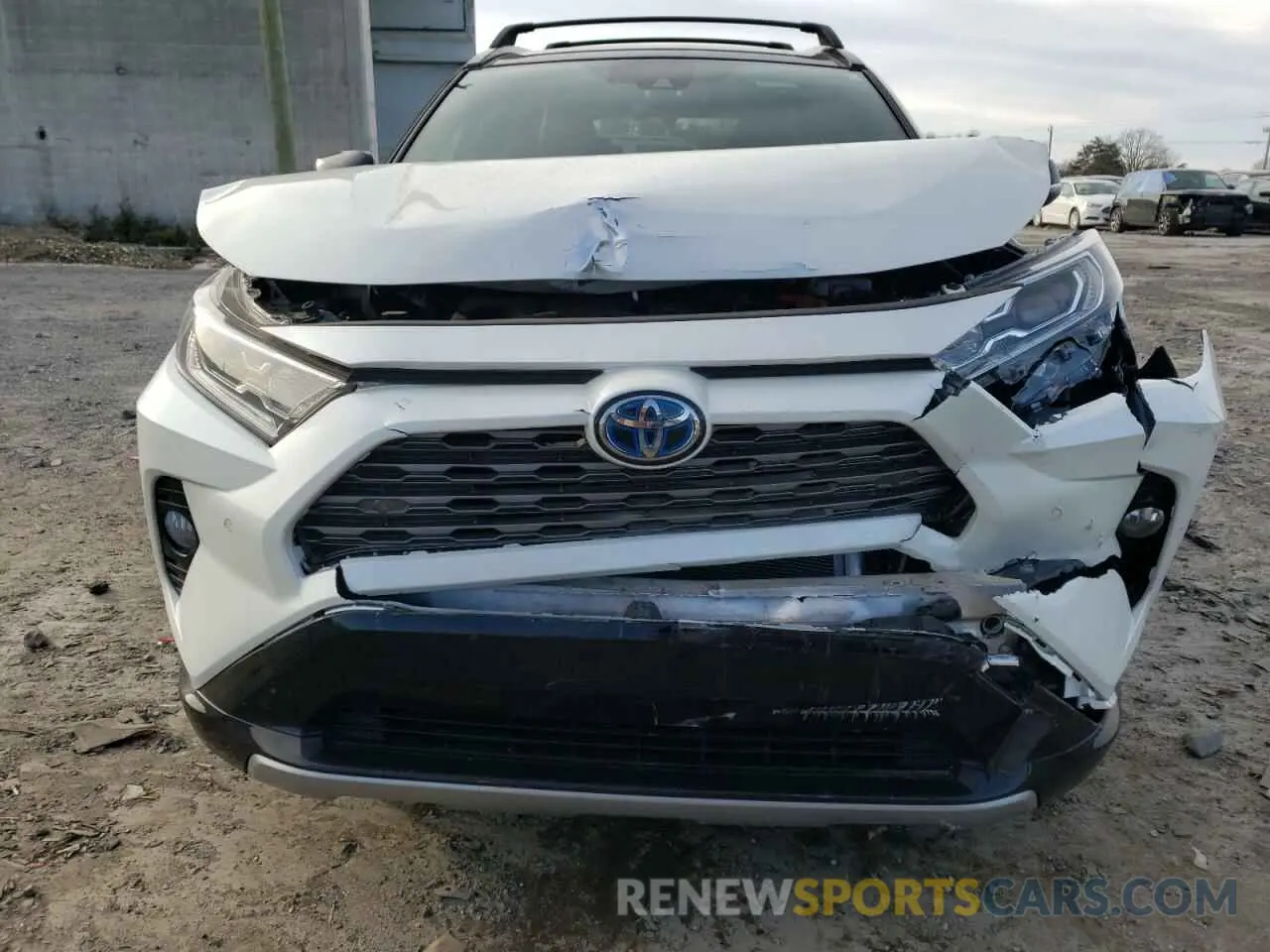 5 Photograph of a damaged car JTME6RFV0LJ001739 TOYOTA RAV4 2020