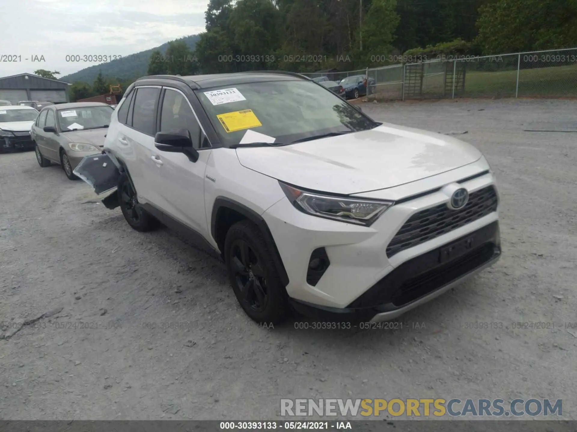 1 Photograph of a damaged car JTMEWRFV2LD548266 TOYOTA RAV4 2020