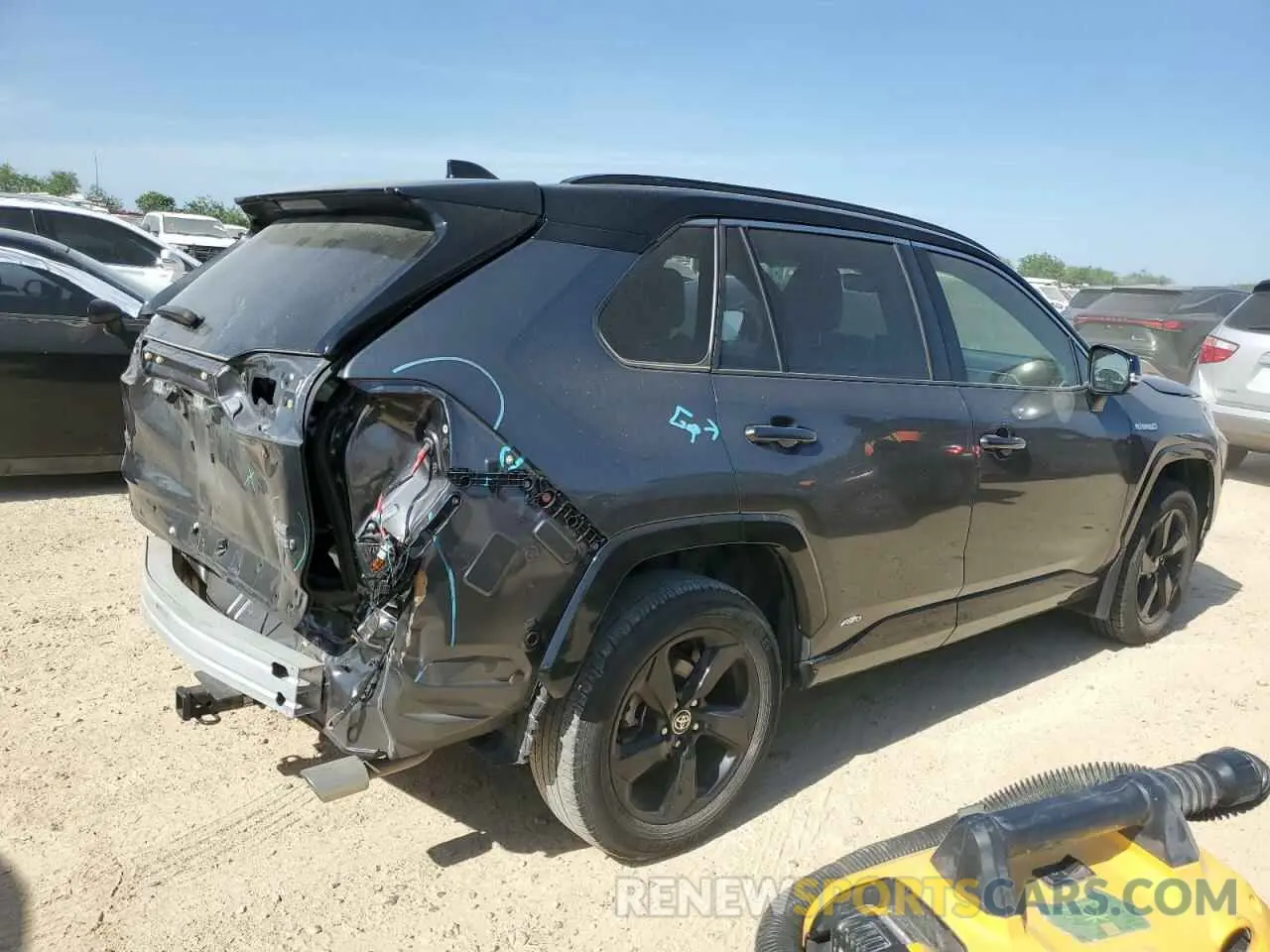 3 Фотография поврежденного автомобиля JTMEWRFV3LD530147 TOYOTA RAV4 2020