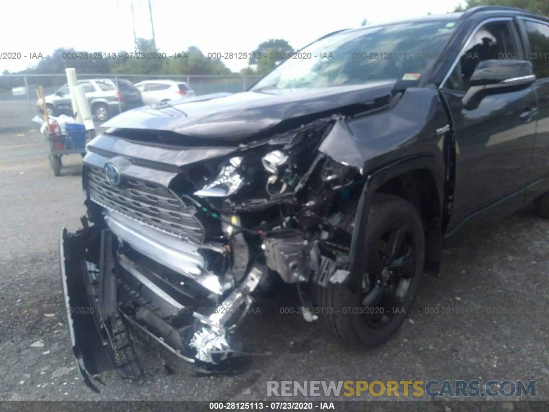 6 Photograph of a damaged car JTMEWRFV3LJ044472 TOYOTA RAV4 2020