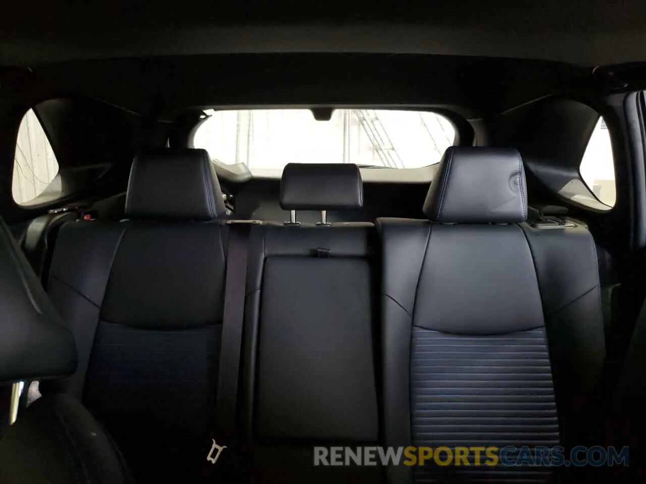10 Фотография поврежденного автомобиля JTMEWRFV3LJ046643 TOYOTA RAV4 2020