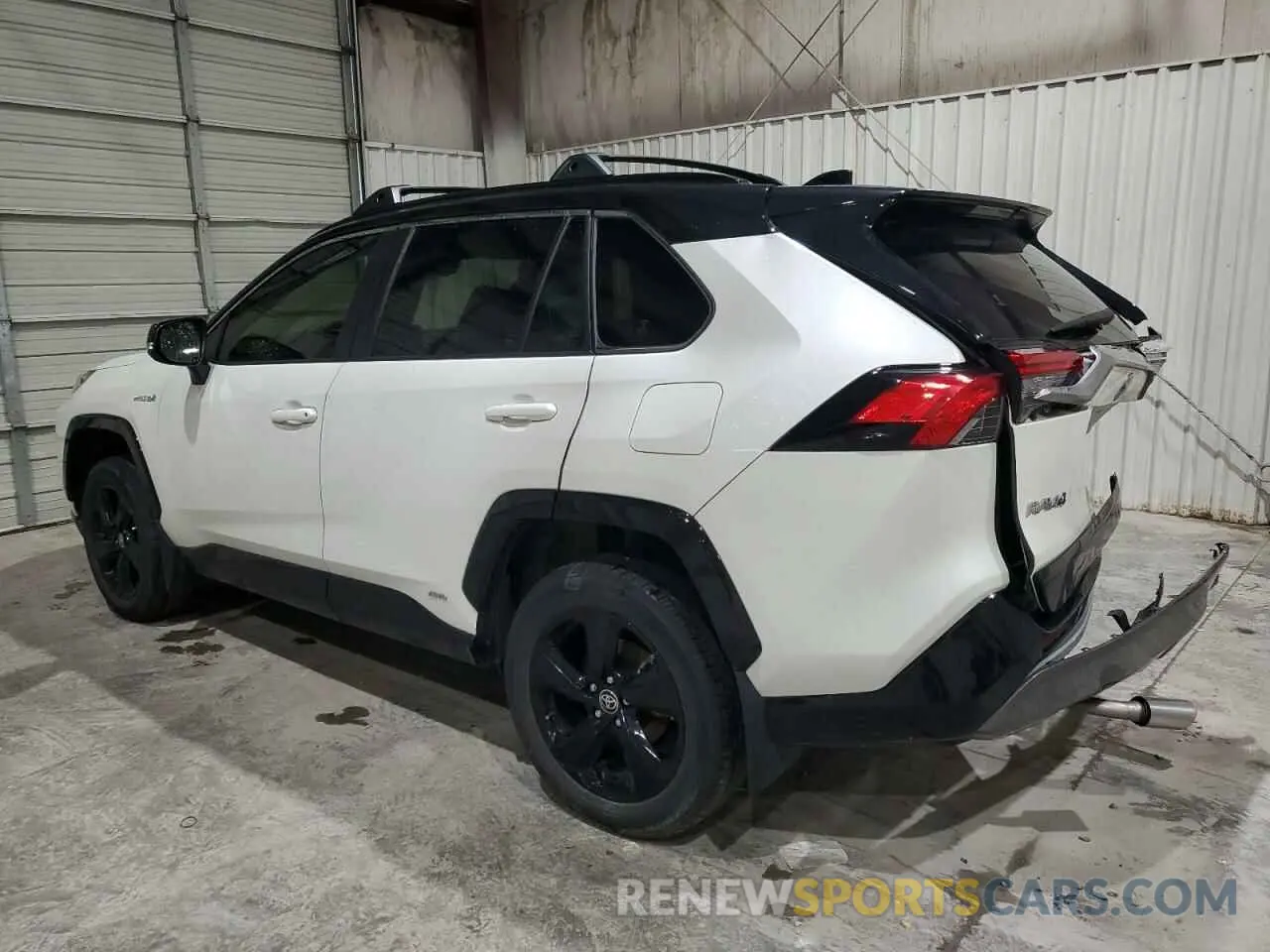 2 Фотография поврежденного автомобиля JTMEWRFV3LJ046643 TOYOTA RAV4 2020