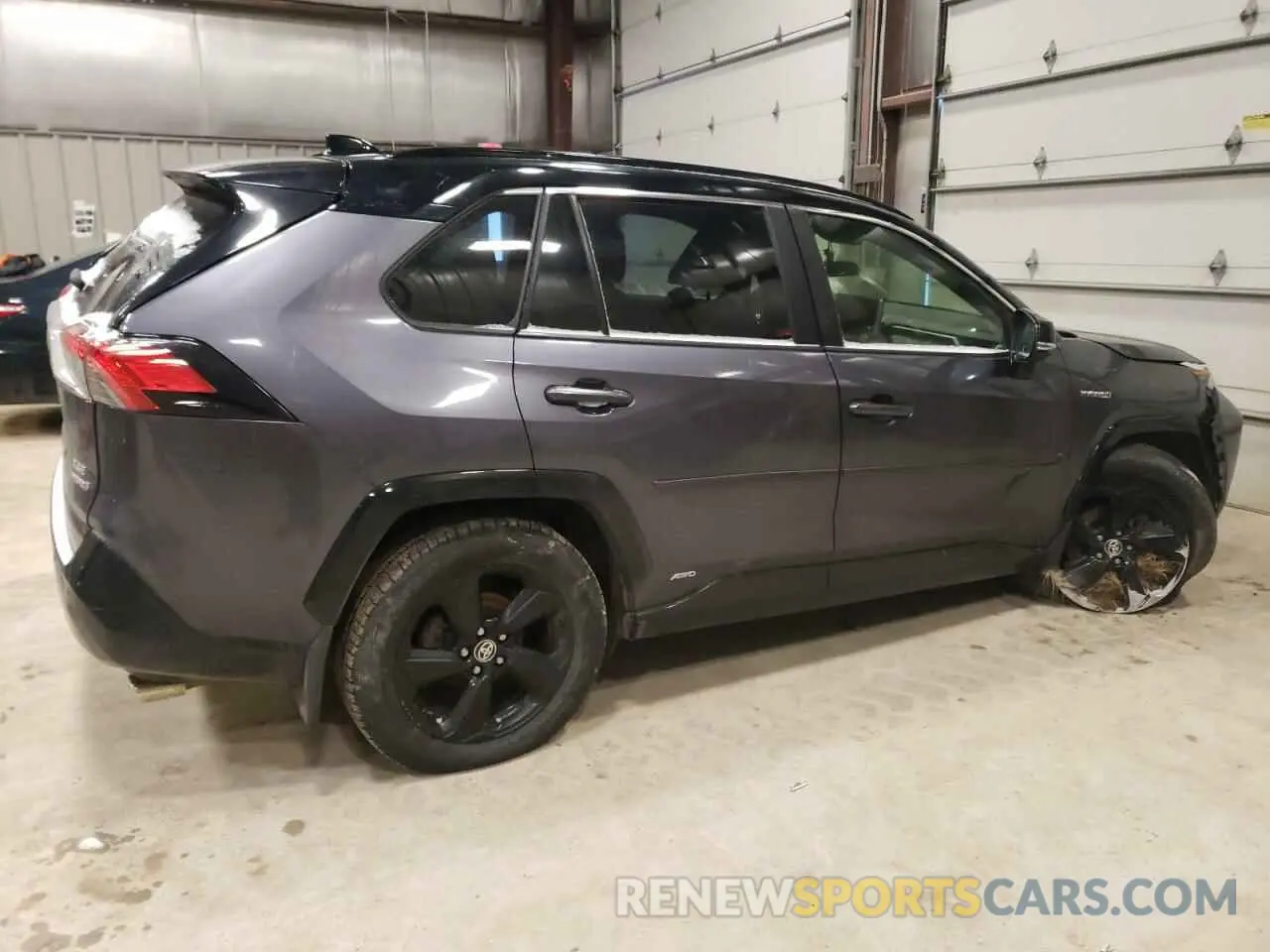 3 Photograph of a damaged car JTMEWRFV4LD545546 TOYOTA RAV4 2020