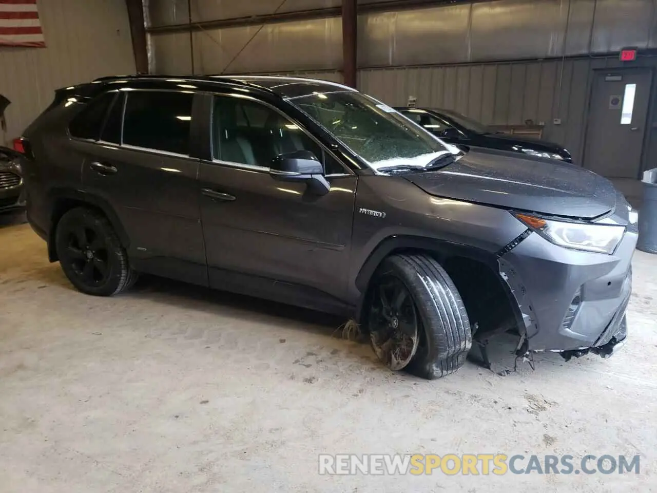 4 Photograph of a damaged car JTMEWRFV4LD545546 TOYOTA RAV4 2020