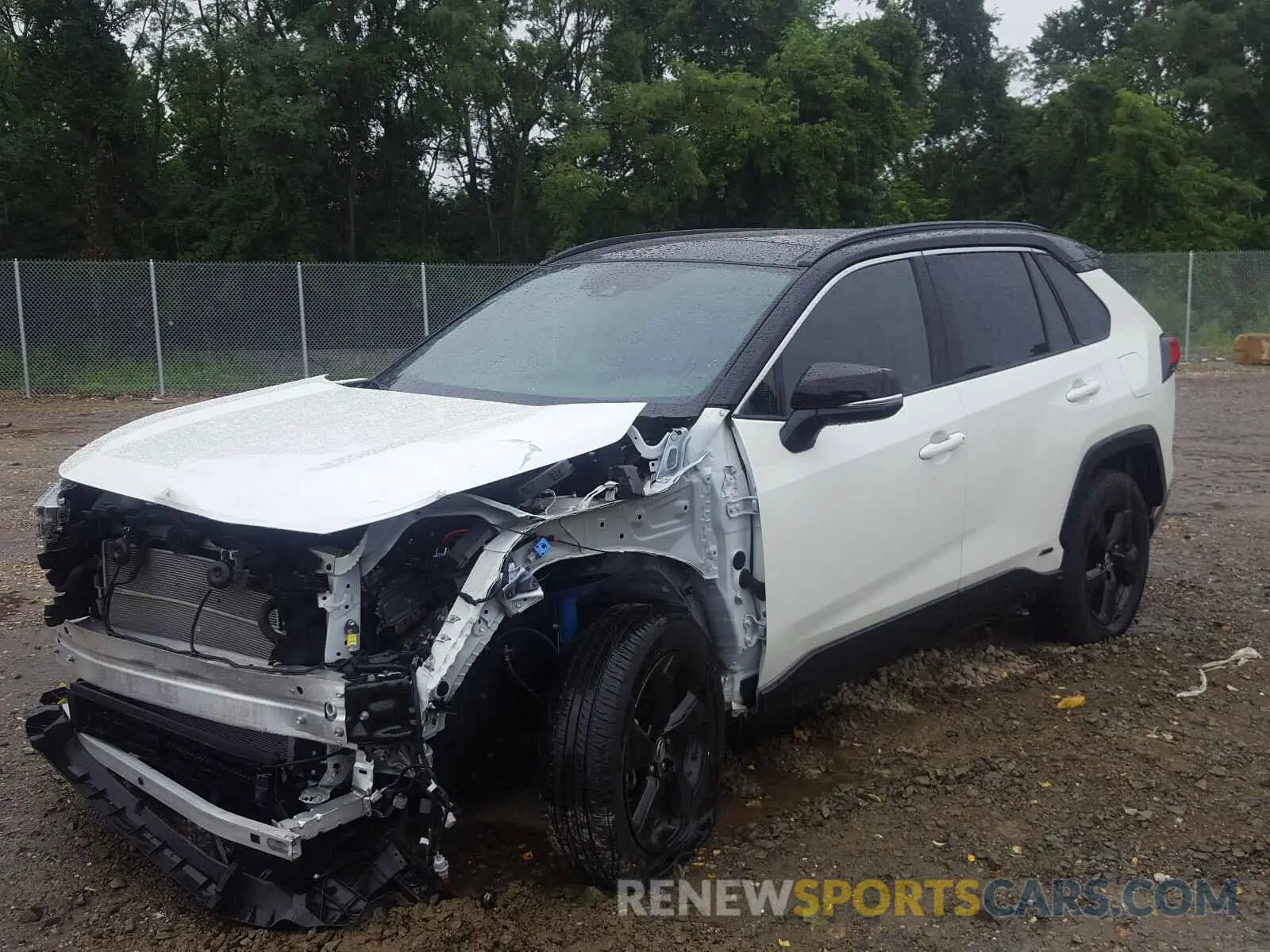 2 Photograph of a damaged car JTMEWRFV6LD525704 TOYOTA RAV4 2020