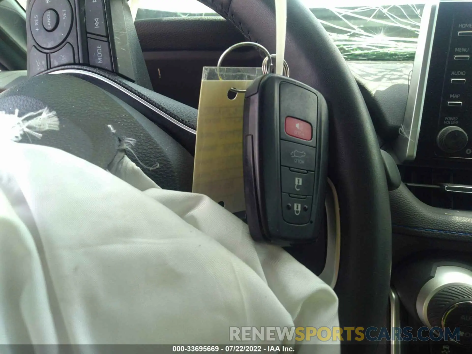 11 Фотография поврежденного автомобиля JTMEWRFV6LJ036625 TOYOTA RAV4 2020