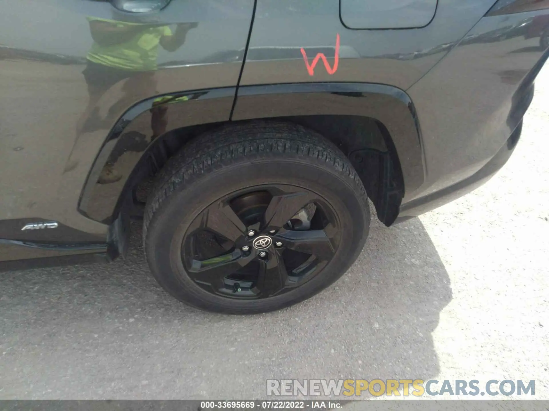 13 Фотография поврежденного автомобиля JTMEWRFV6LJ036625 TOYOTA RAV4 2020
