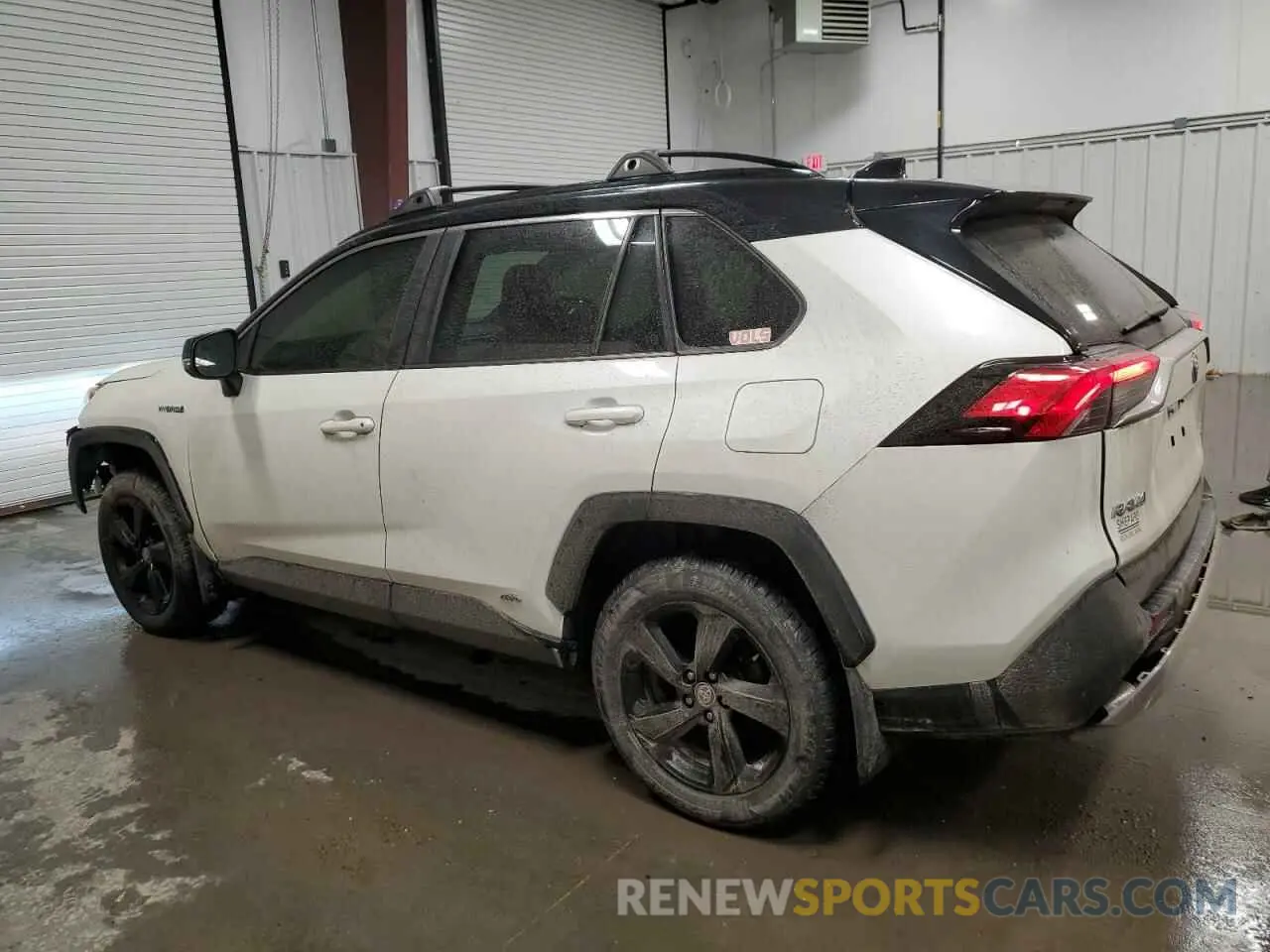 2 Photograph of a damaged car JTMEWRFV7LD527123 TOYOTA RAV4 2020
