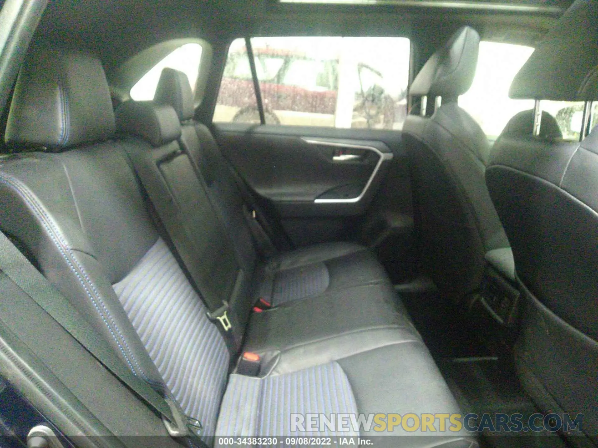 8 Фотография поврежденного автомобиля JTMEWRFV8LD545128 TOYOTA RAV4 2020