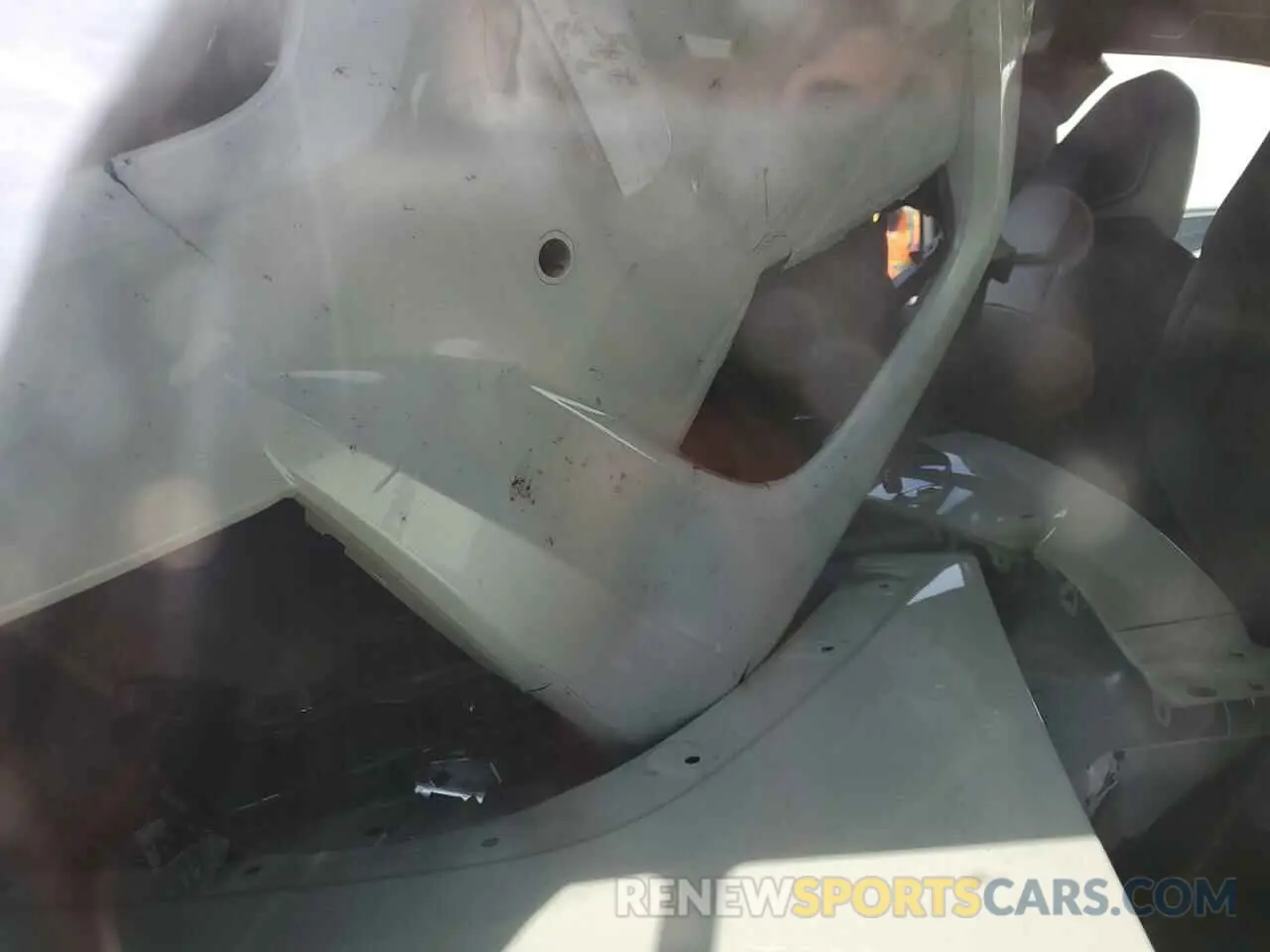 10 Photograph of a damaged car JTMEWRFV8LJ035525 TOYOTA RAV4 2020