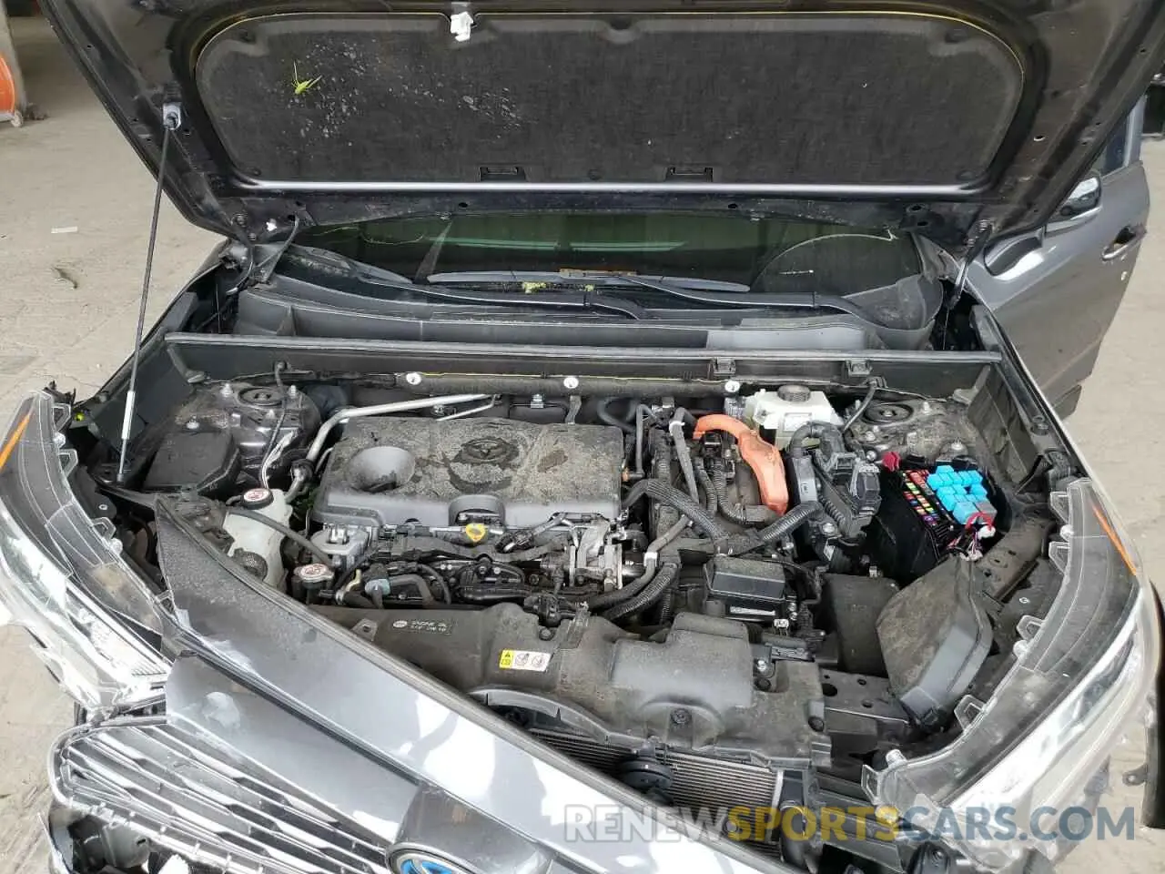 7 Фотография поврежденного автомобиля JTMEWRFV8LJ046010 TOYOTA RAV4 2020